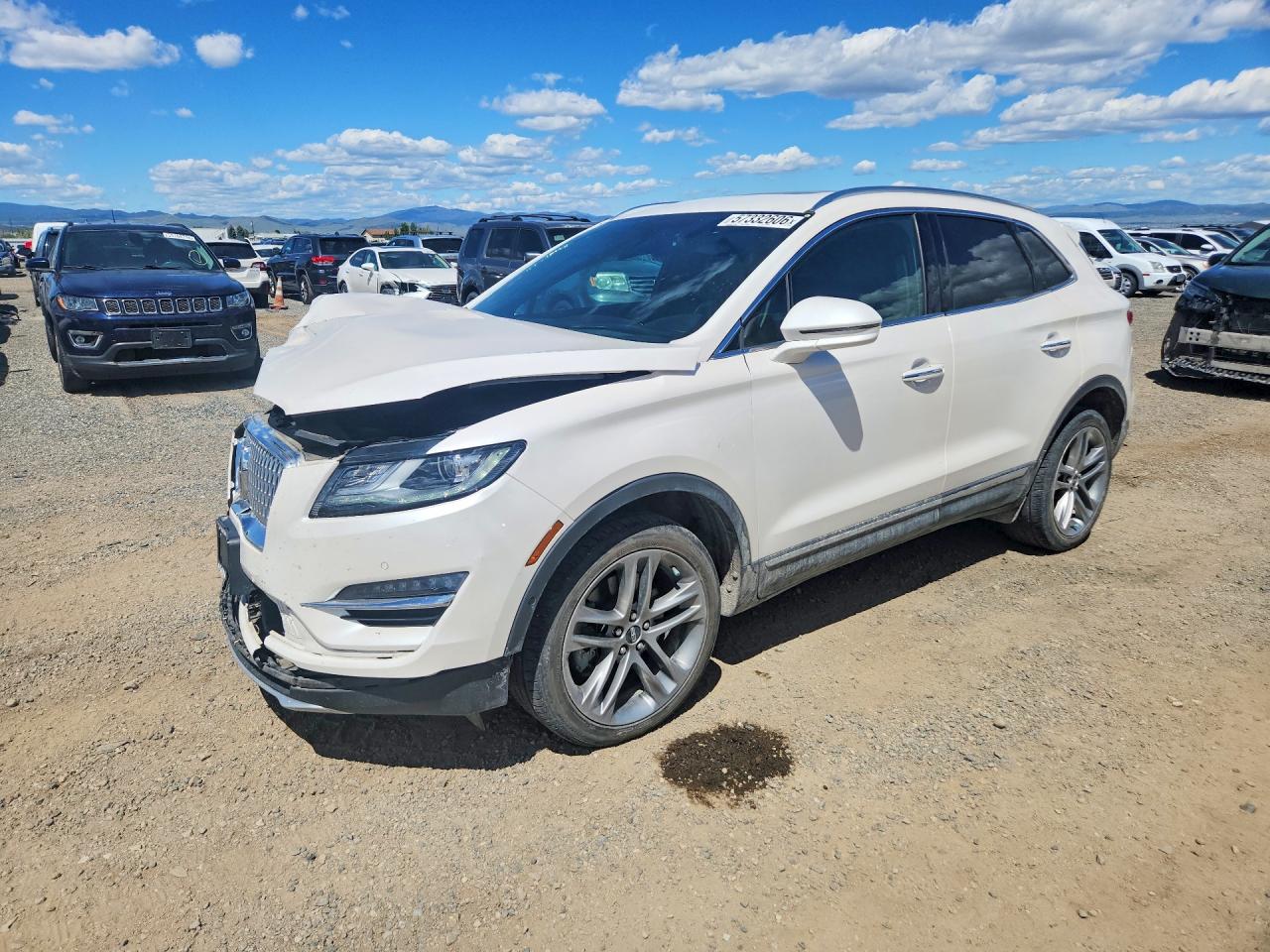 2019 Lincoln MKC Reserve, VIN 5LMTJ3DHXKUL13427 — Перед