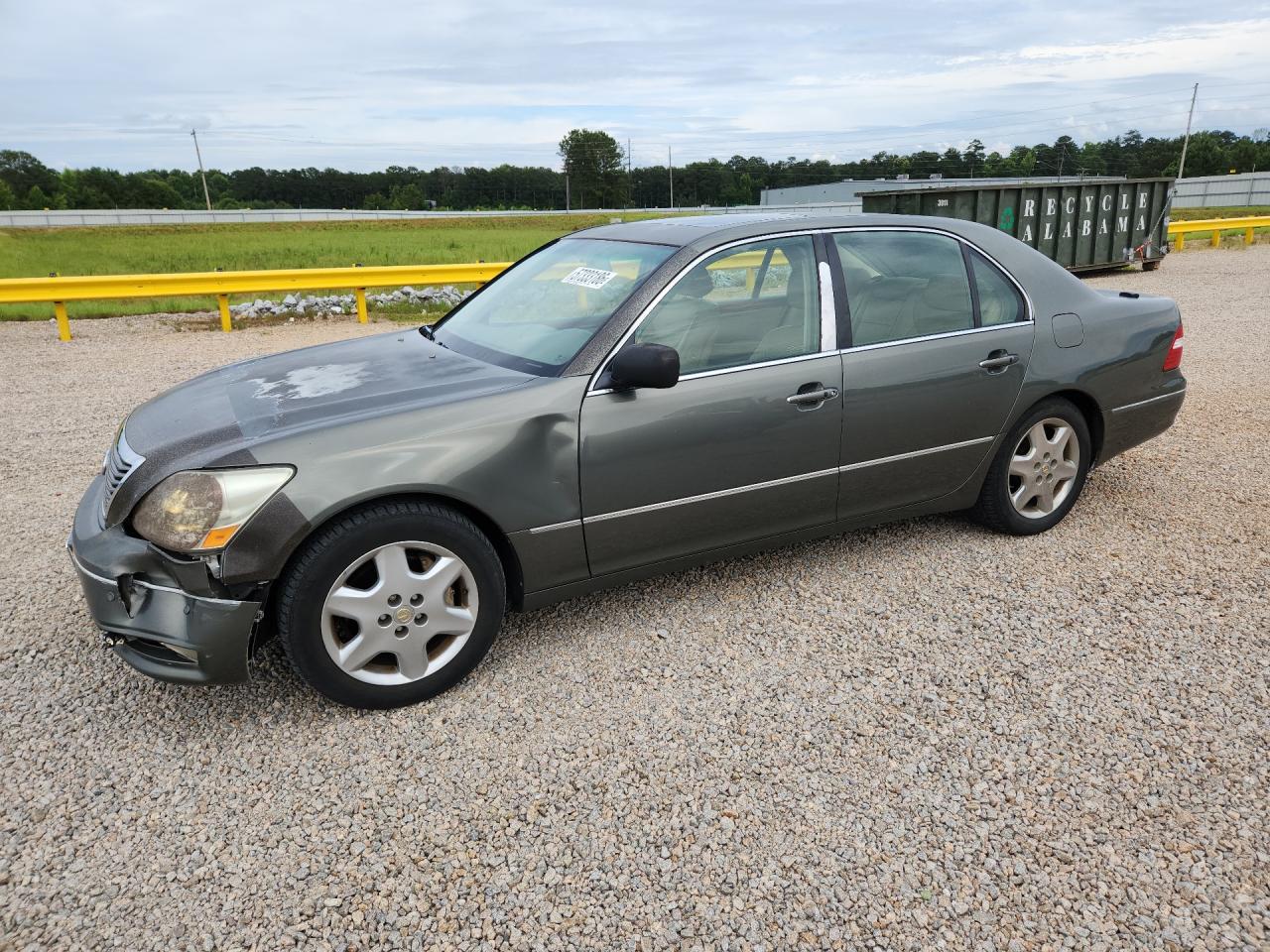 2004 Lexus LS 430, VIN JTHBN36F140144524 — Front end