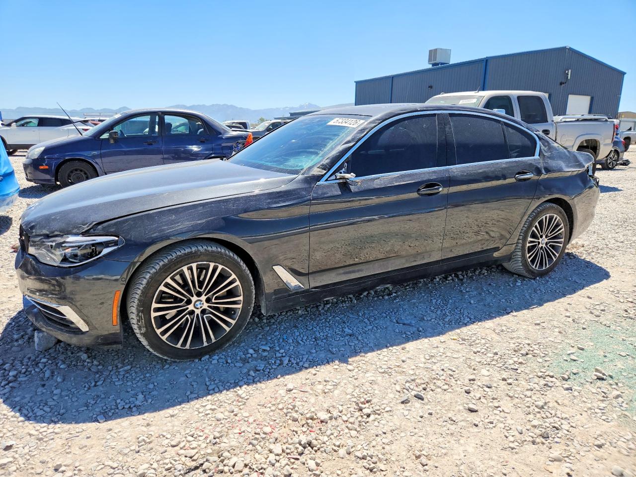 2017 BMW 5 Series 540i xDrive, VIN WBAJE7C33HG479504 — Перед