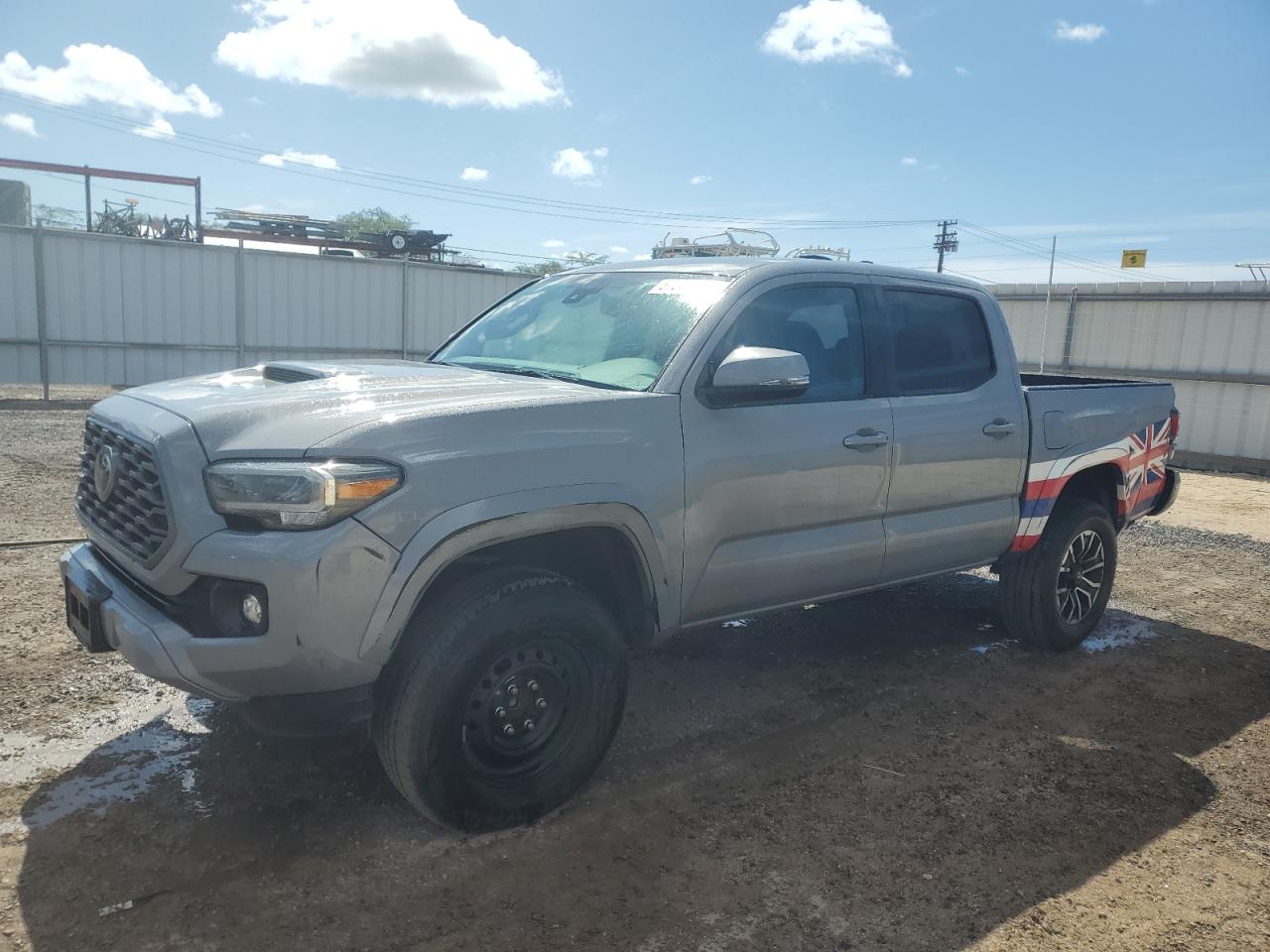2021 Toyota Tacoma SR5, VIN 3TYAZ5CNXMT006426 — Front end