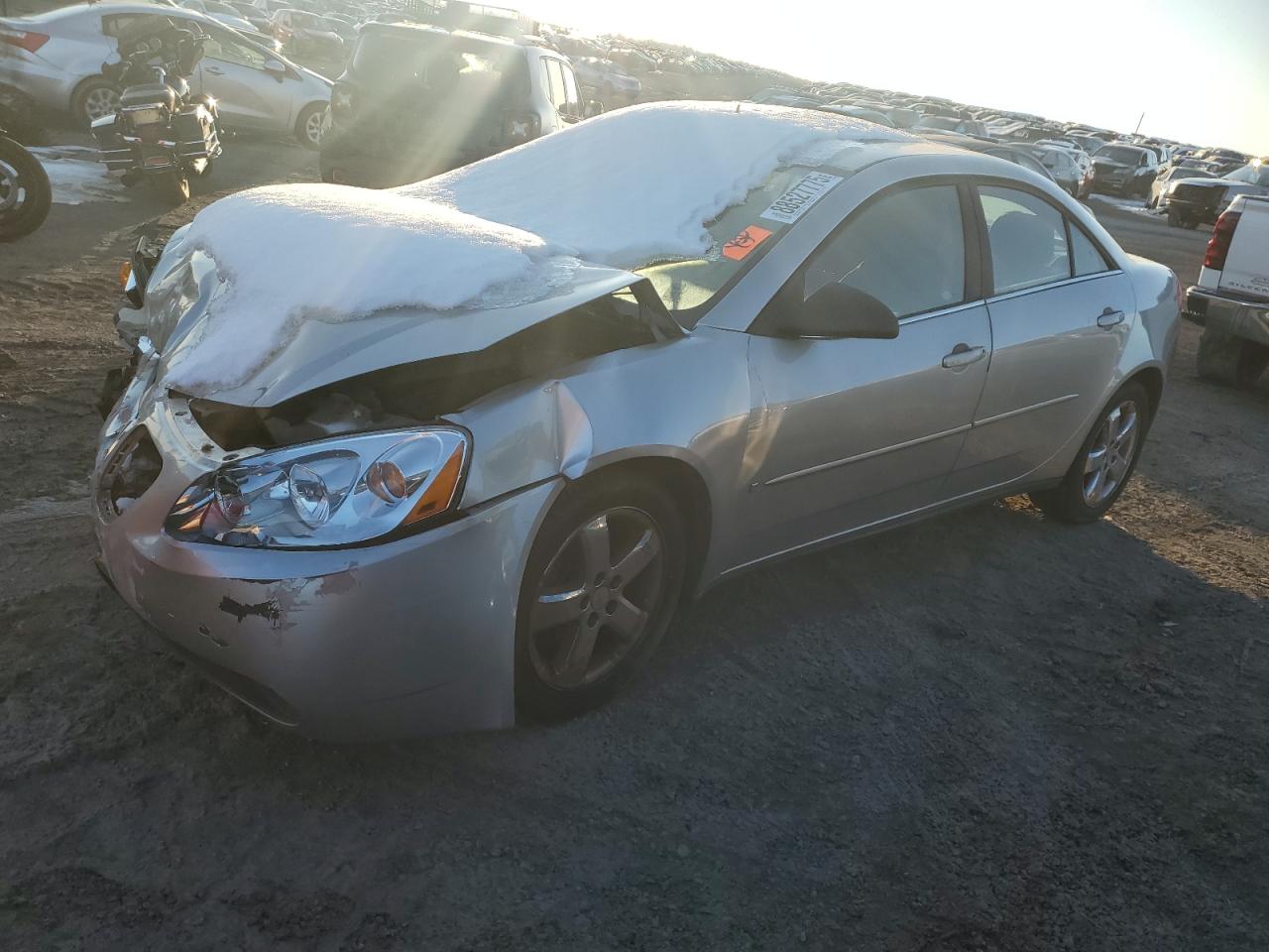 2008 Pontiac G6, VIN 1G2ZG57B484211475 — Перед