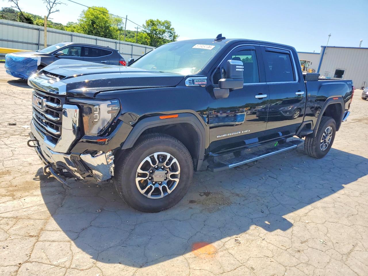 2025 GMC Sierra 2500HD SLT, VIN 1GT4UNEY1SF333311 — Front end