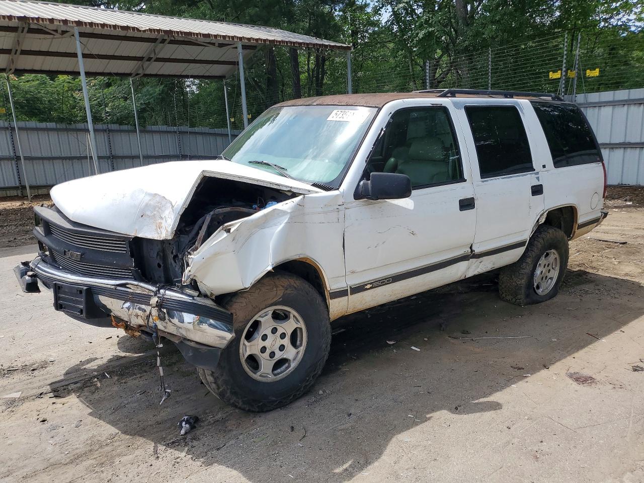 1997 Chevrolet Tahoe, VIN 1GNEK13R0VJ342394 — Перед