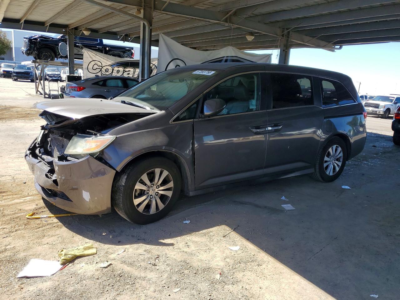 2017 Honda Odyssey EX-L, VIN 5FNRL5H65HB011500 — Front end