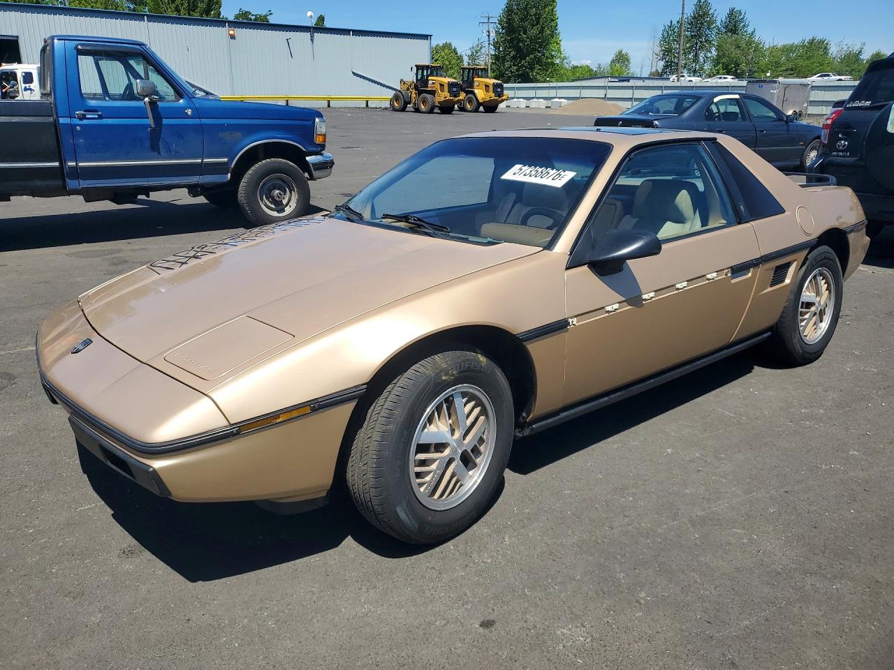 1986 Pontiac Fiero, VIN 1G2PM37R5GP228932 — Side