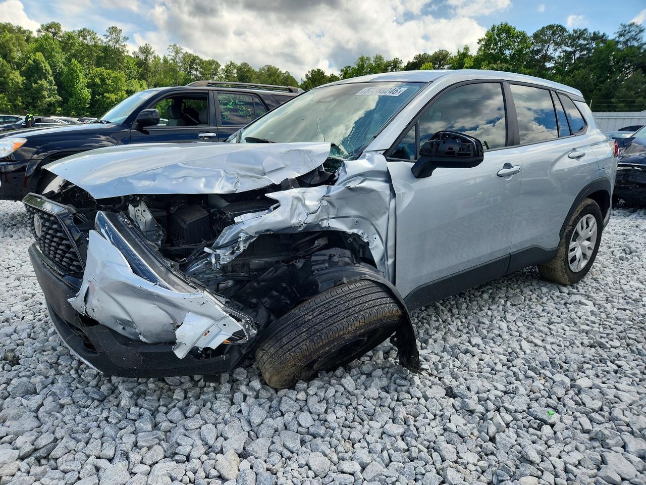 2023 Toyota Corolla Cross L, VIN 7MUAAAAG4PV046396 — Front end
