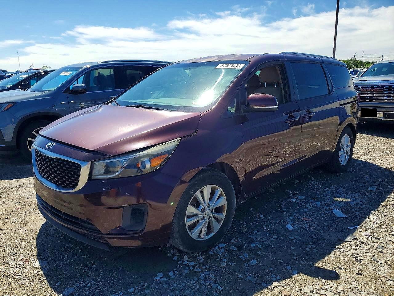 2015 Kia Sedona LX, VIN KNDMB5C18F6043083 — Обычный износ