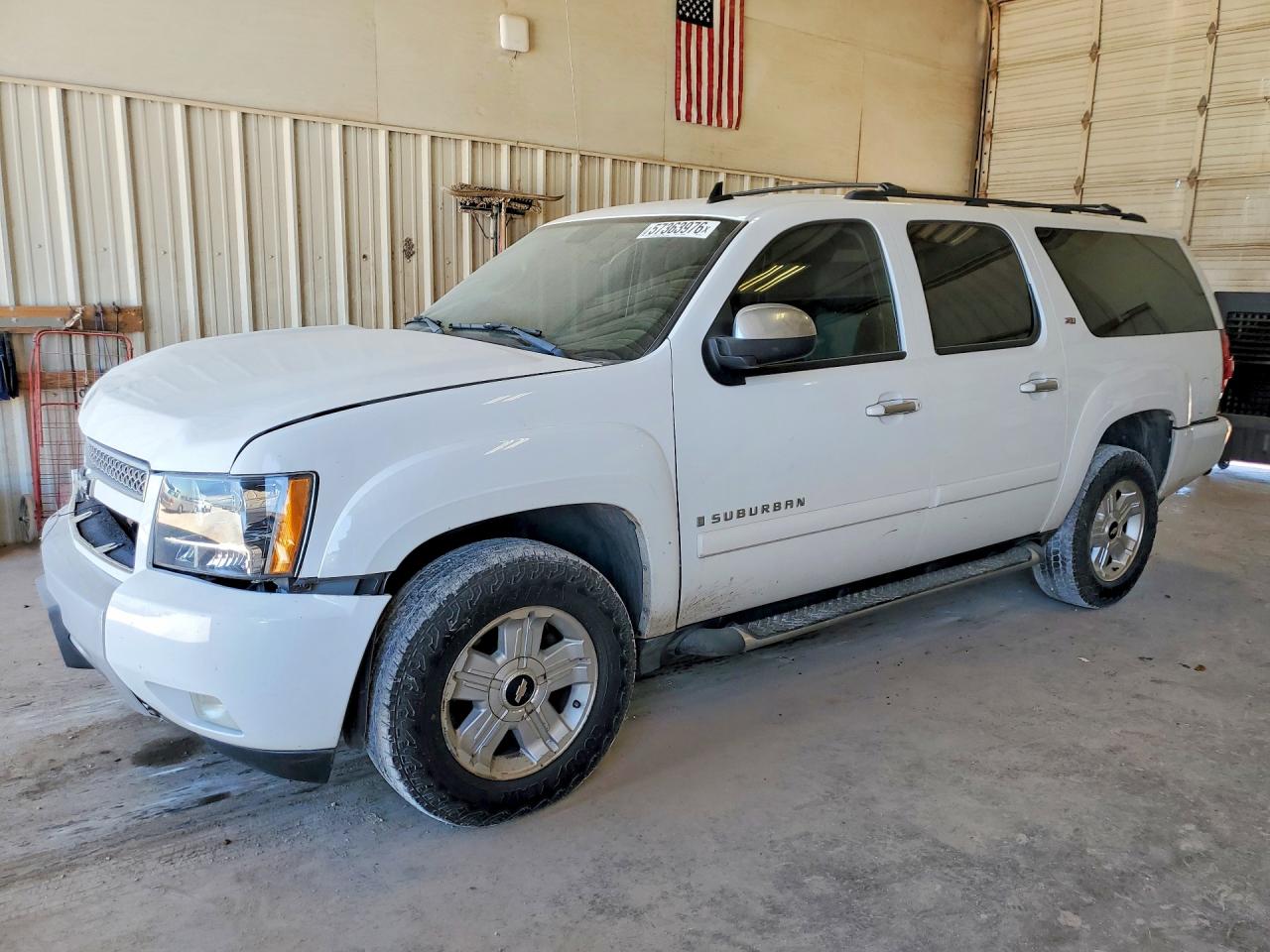 2007 Chevrolet Suburban LTZ, VIN 3GNFK16357G285237 — Front end
