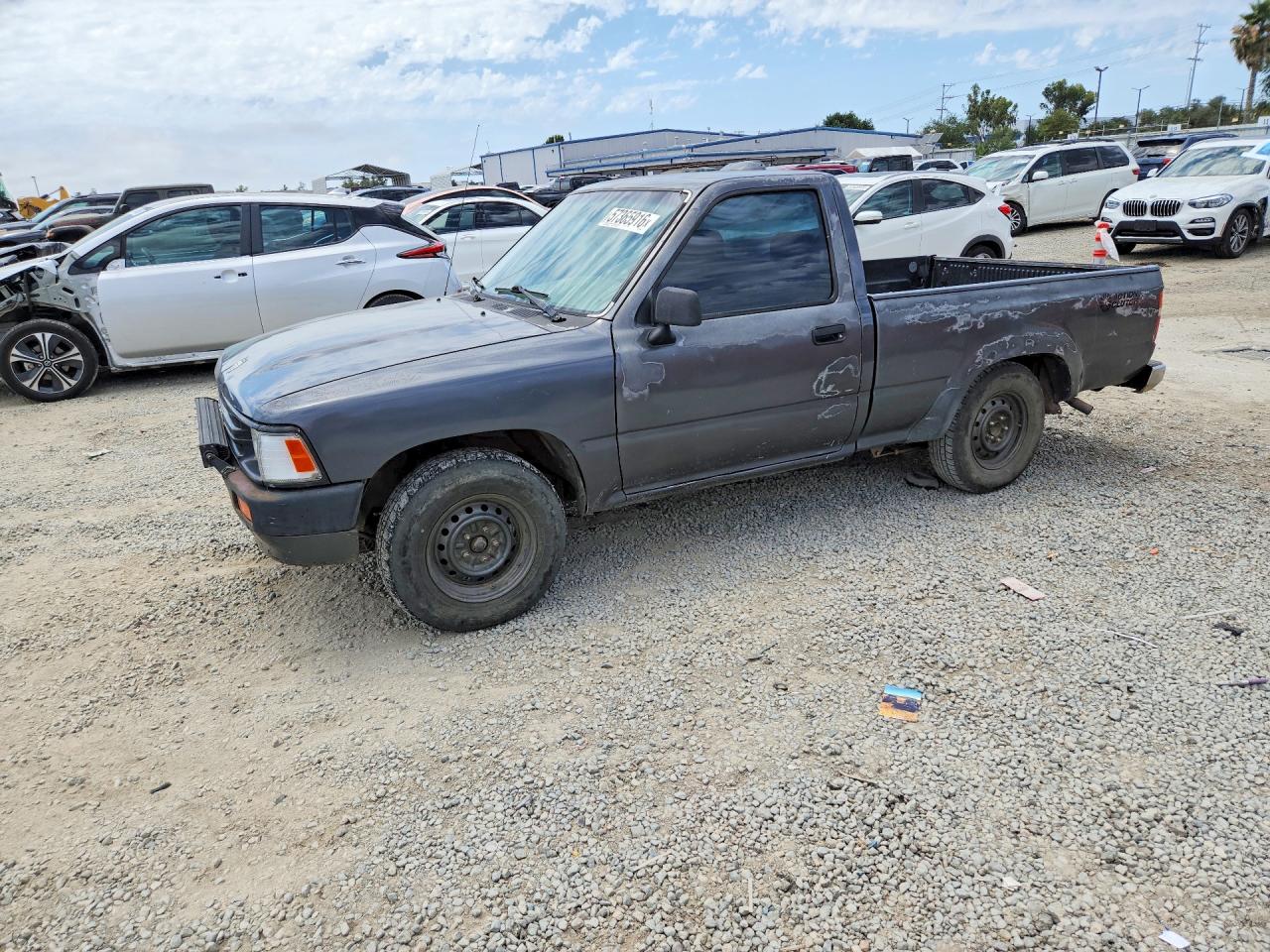 1995 Toyota Pickup, VIN 4TARN81A0SZ321027 — Front end