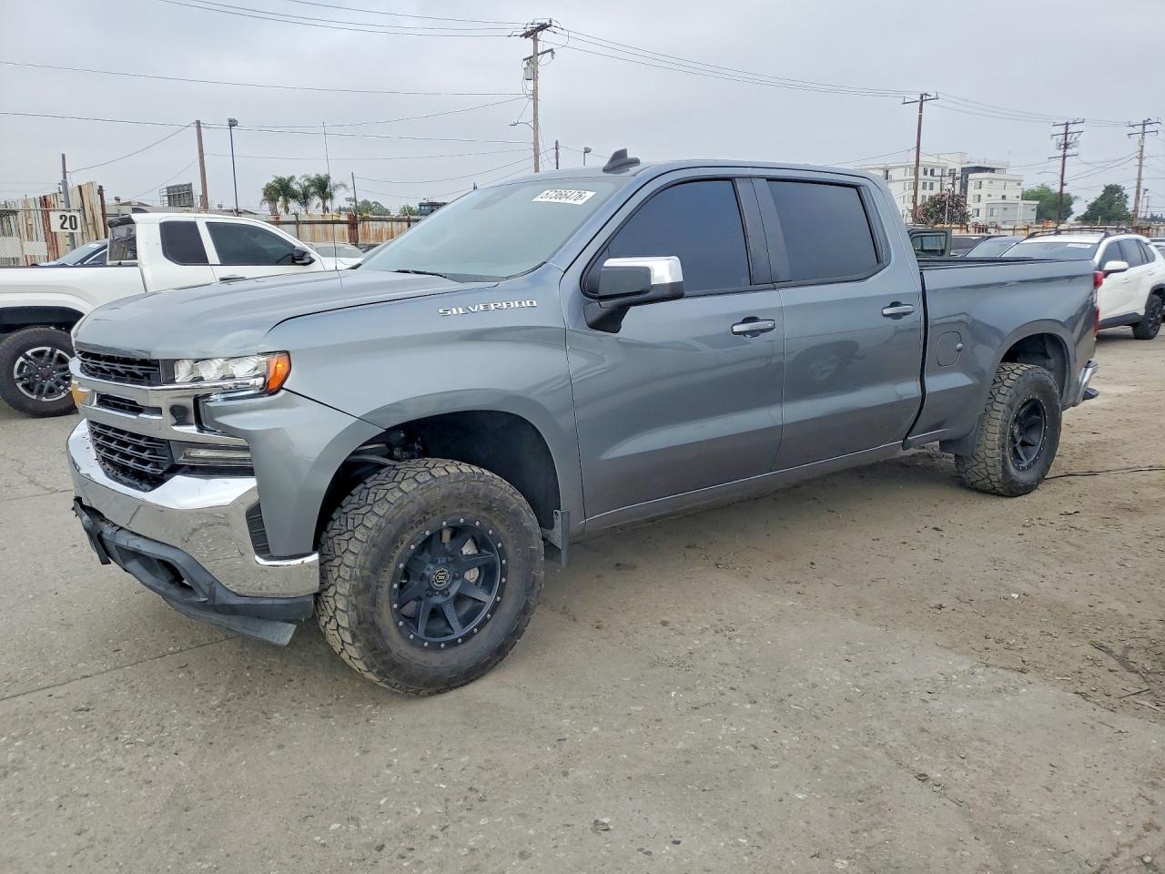 2021 Chevrolet Silverado 1500 LT, VIN 3GCPWCED8MG103579 — Auction photo