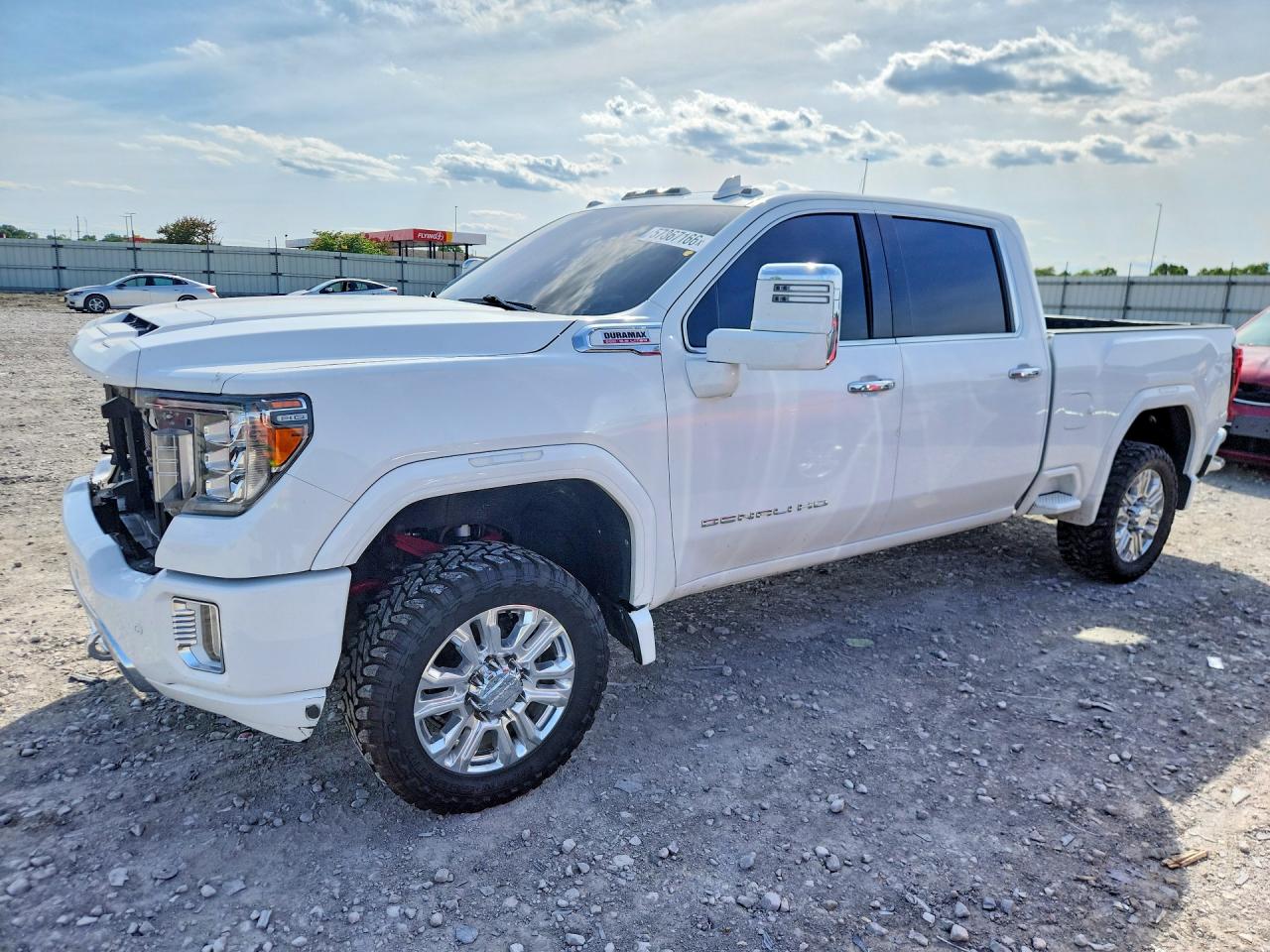 2020 GMC Sierra 2500HD Denali, VIN 1GT49REY7LF195803 — Front end