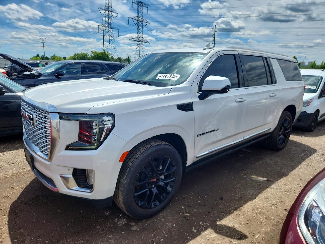 2022 GMC Yukon XL Denali, VIN 1GKS2JKL4NR294655 — Interior fire
