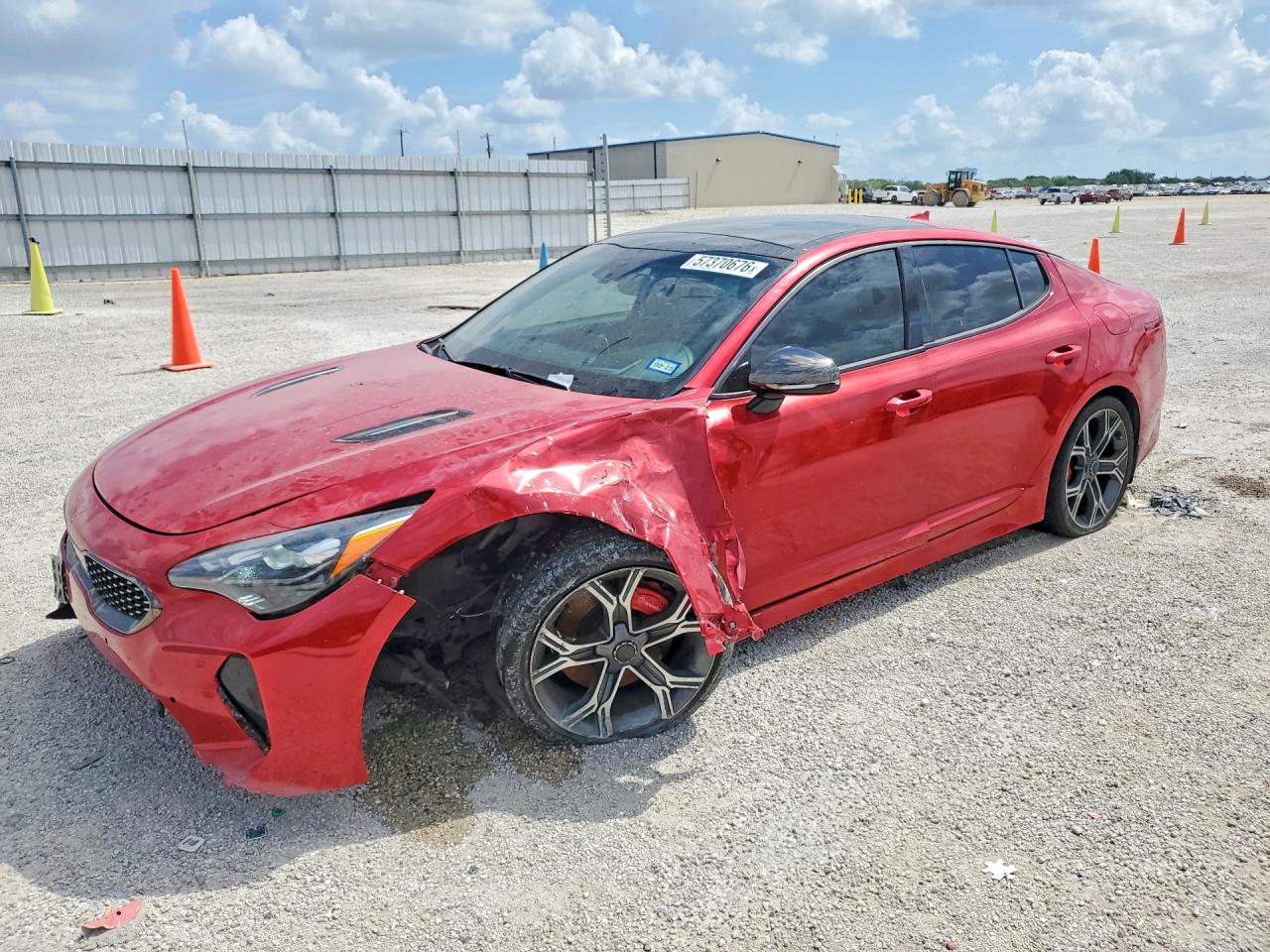 2018 Kia Stinger GT2, VIN KNAE55LC7J6040193 — Side