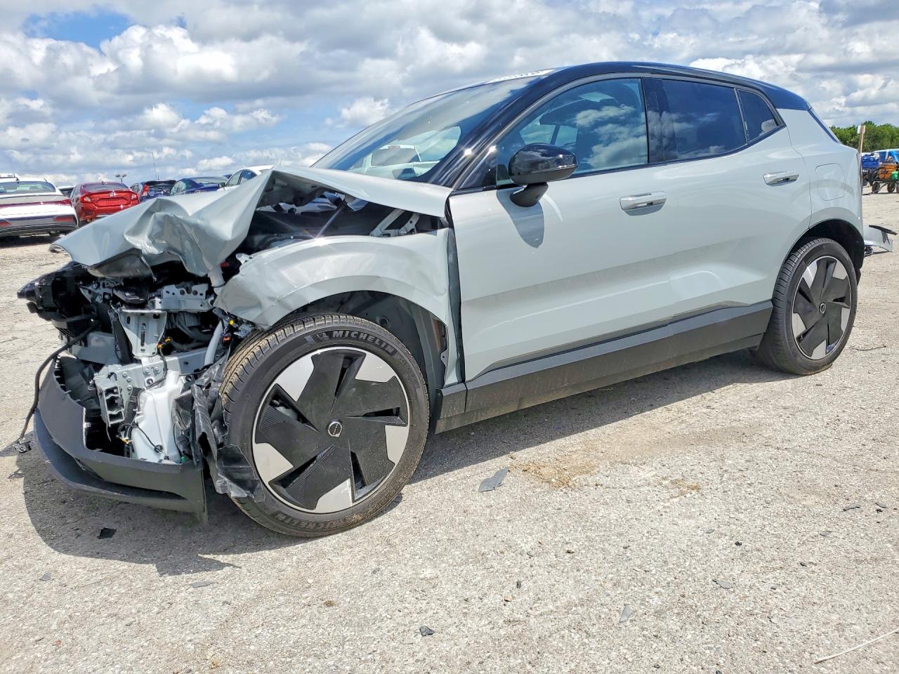 2025 Volvo Ex30 Ultra, VIN YV4EK3ZLXS2604982 — Front end
