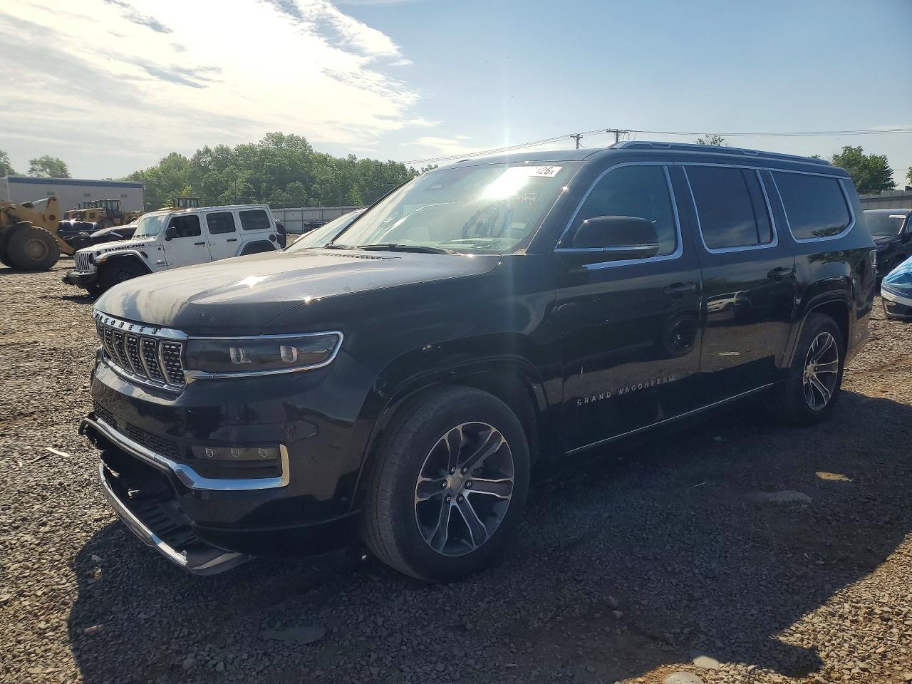 2024 Jeep Grand Wagoneer, VIN 1C4SJSEP6RS112360 — Перед