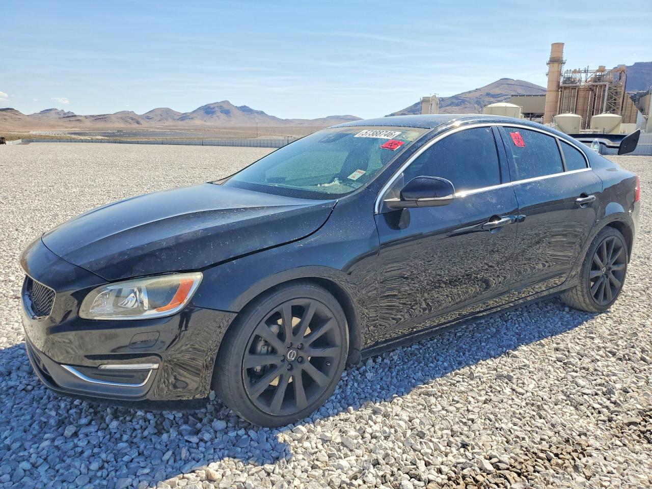2015 Volvo S60 T6 Drive-E Platinum, VIN YV149MFM7F1344673 — Vandalism
