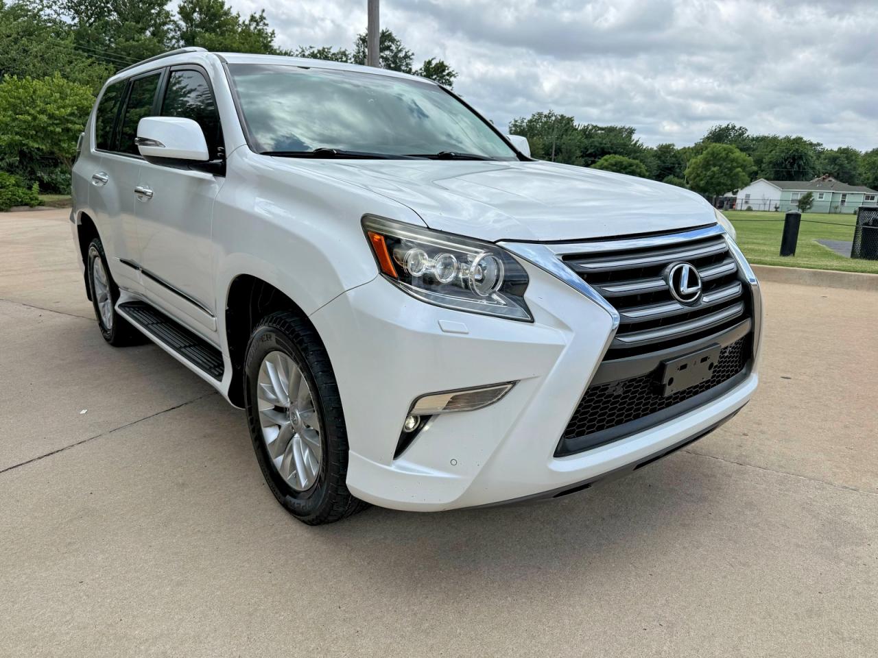 2016 Lexus GX 460, VIN JTJBM7FX2G5146209 — Мелкие вмятины и царапины