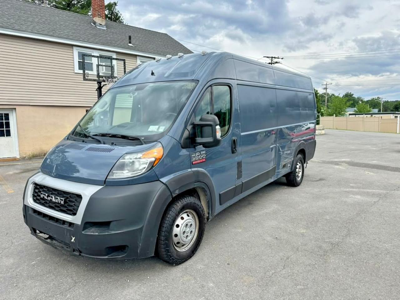 2021 Ram ProMaster Cargo, VIN 3C6MRVJG6ME562750 — Side