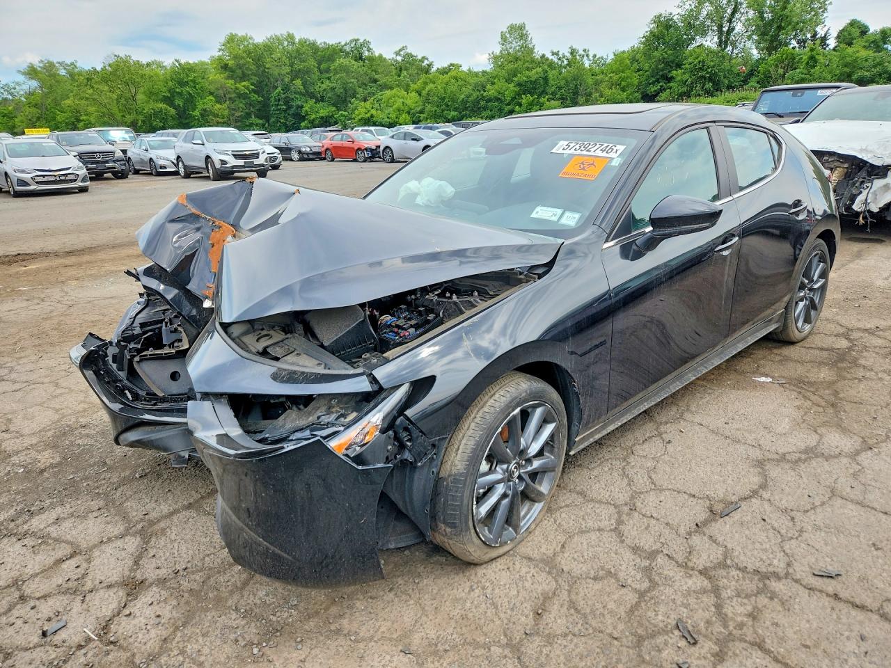 2024 Mazda 3 S Preferred, VIN JM1BPALMXR1714377 — Перед