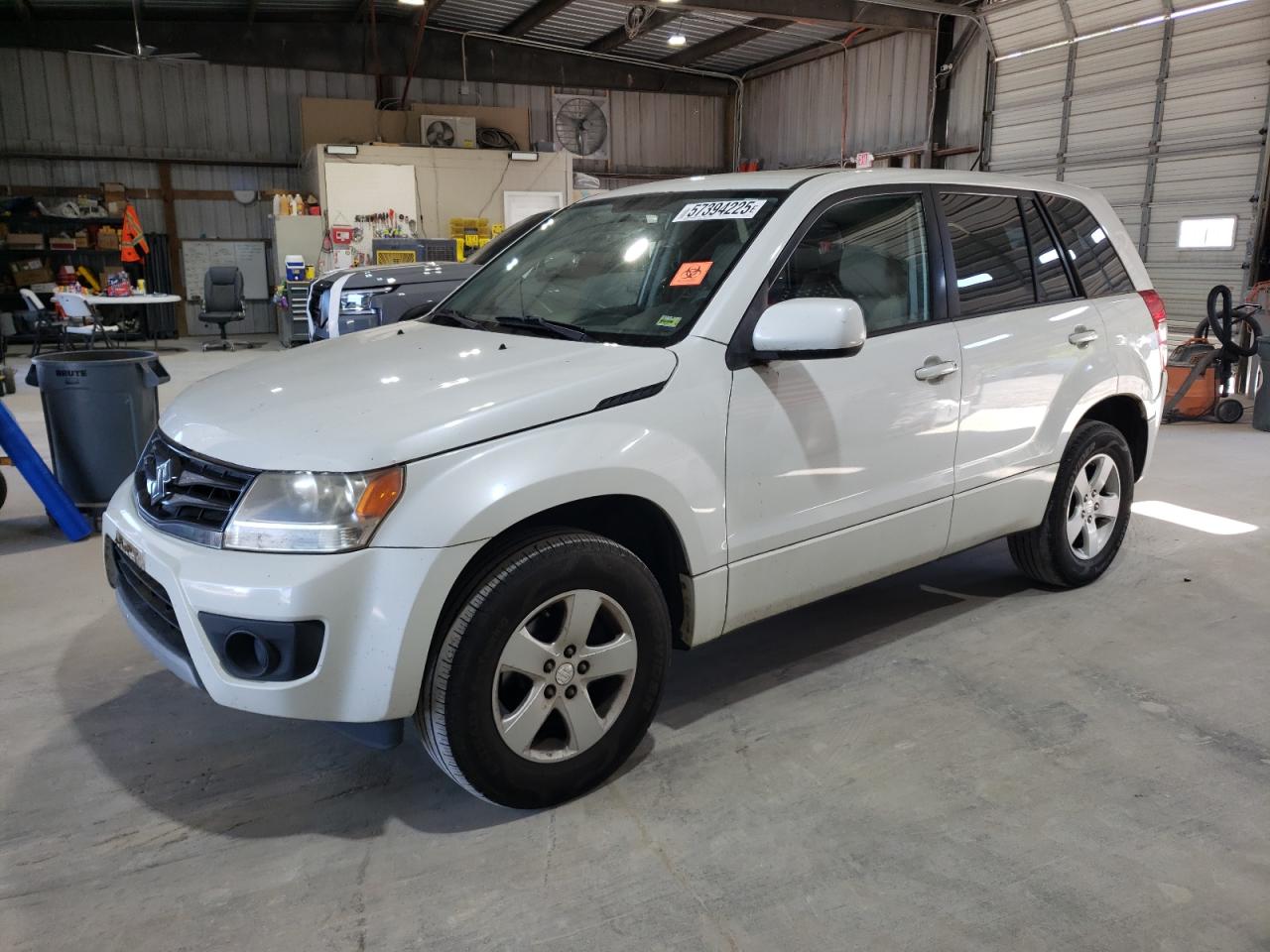 2013 Suzuki Grand Vitara Premium, VIN JS3TD0D60D4100177 — Hail