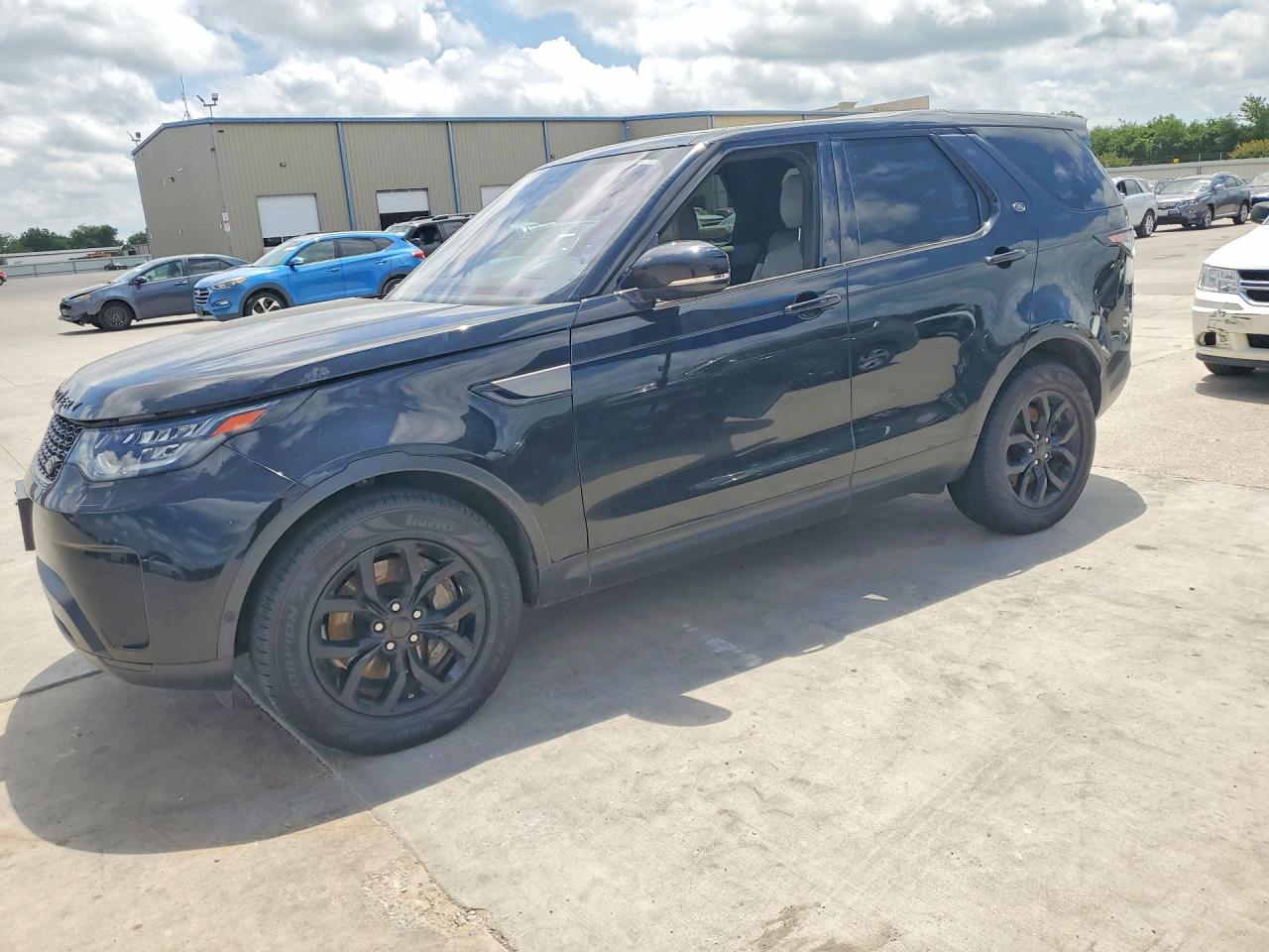2019 Land Rover Discovery SE, VIN SALRG2RV8KA094499 — Minor dents and scratches