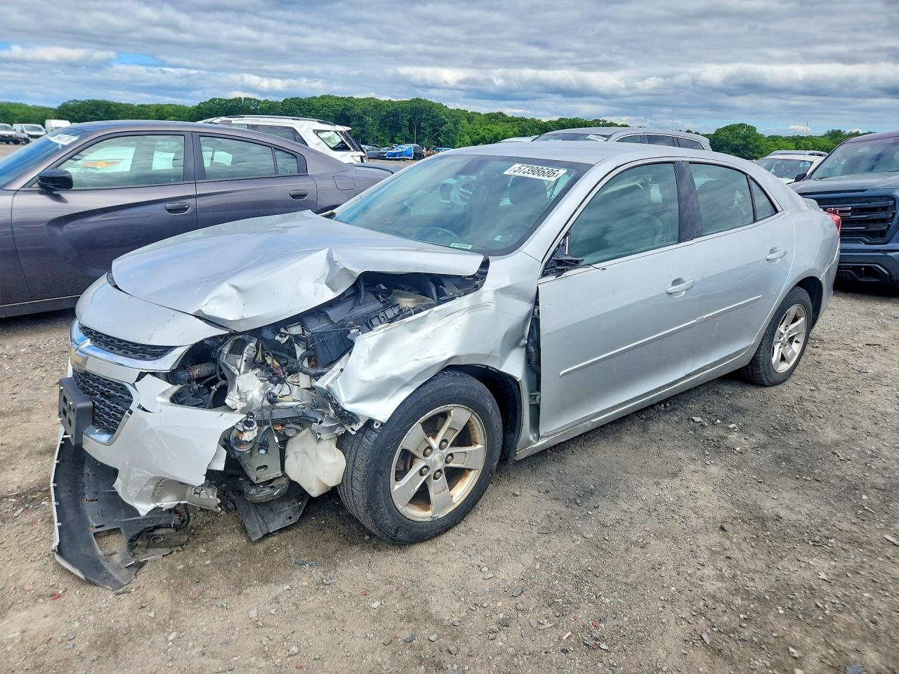 2015 Chevrolet Malibu LS, VIN 1G11A5SL3FU146778 — Front end