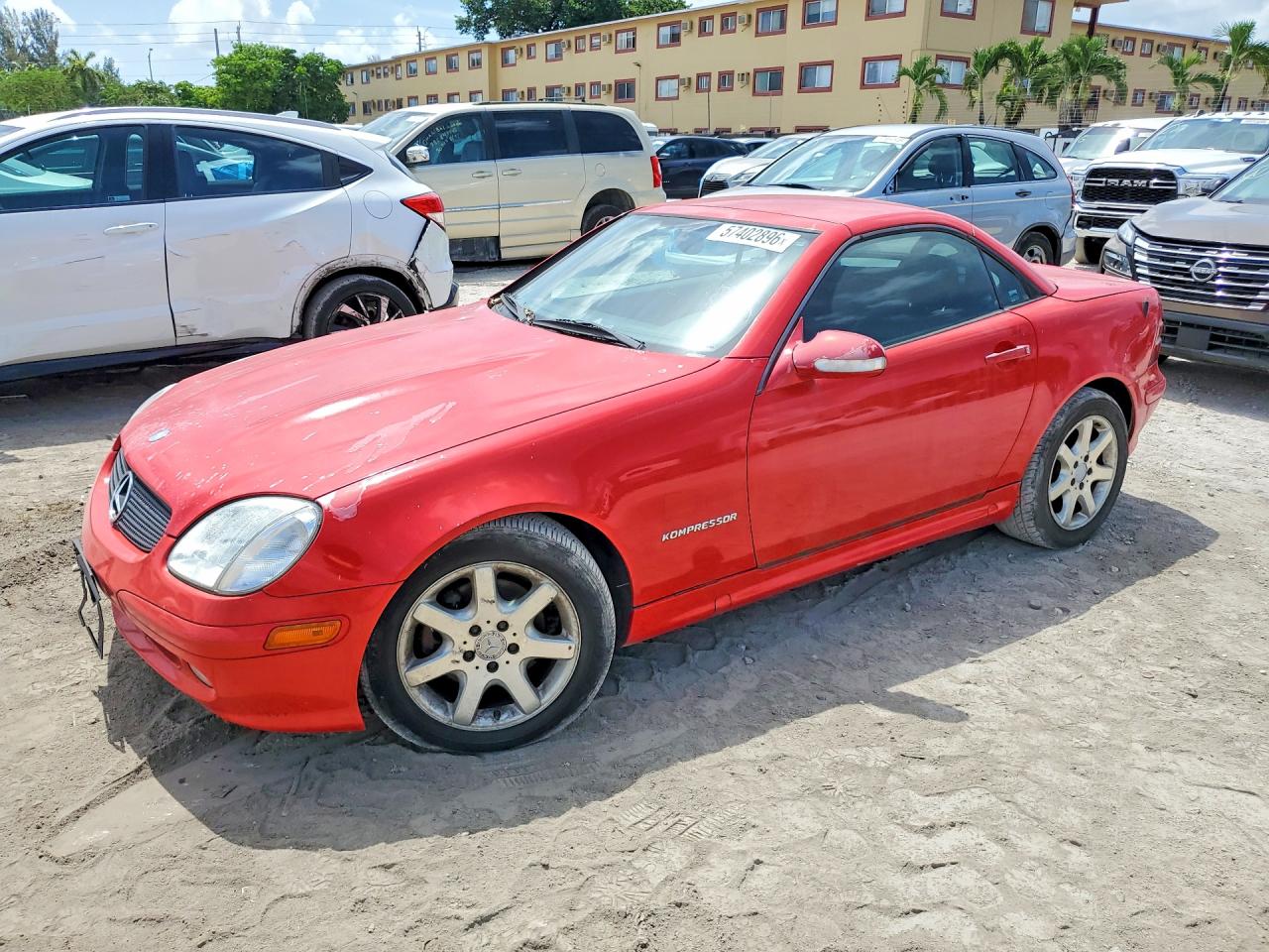 2004 Mercedes-Benz SLK 230/320, VIN WDBKK49F54F305447 — Minor dents and scratches