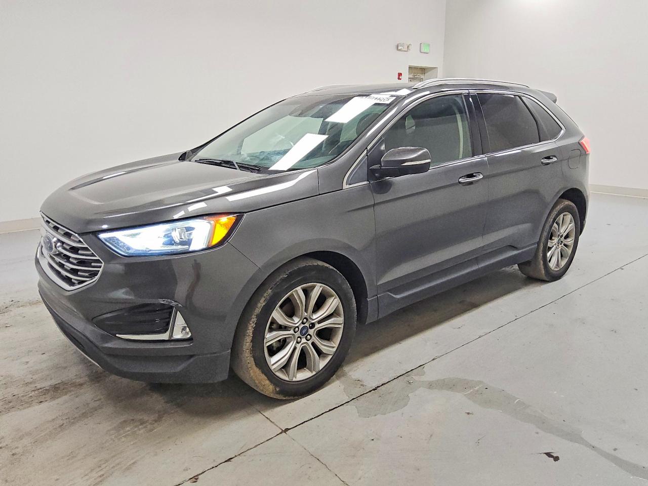 2019 Ford Edge Titanium, VIN 2FMPK3K96KBC49535 — Minor dents and scratches
