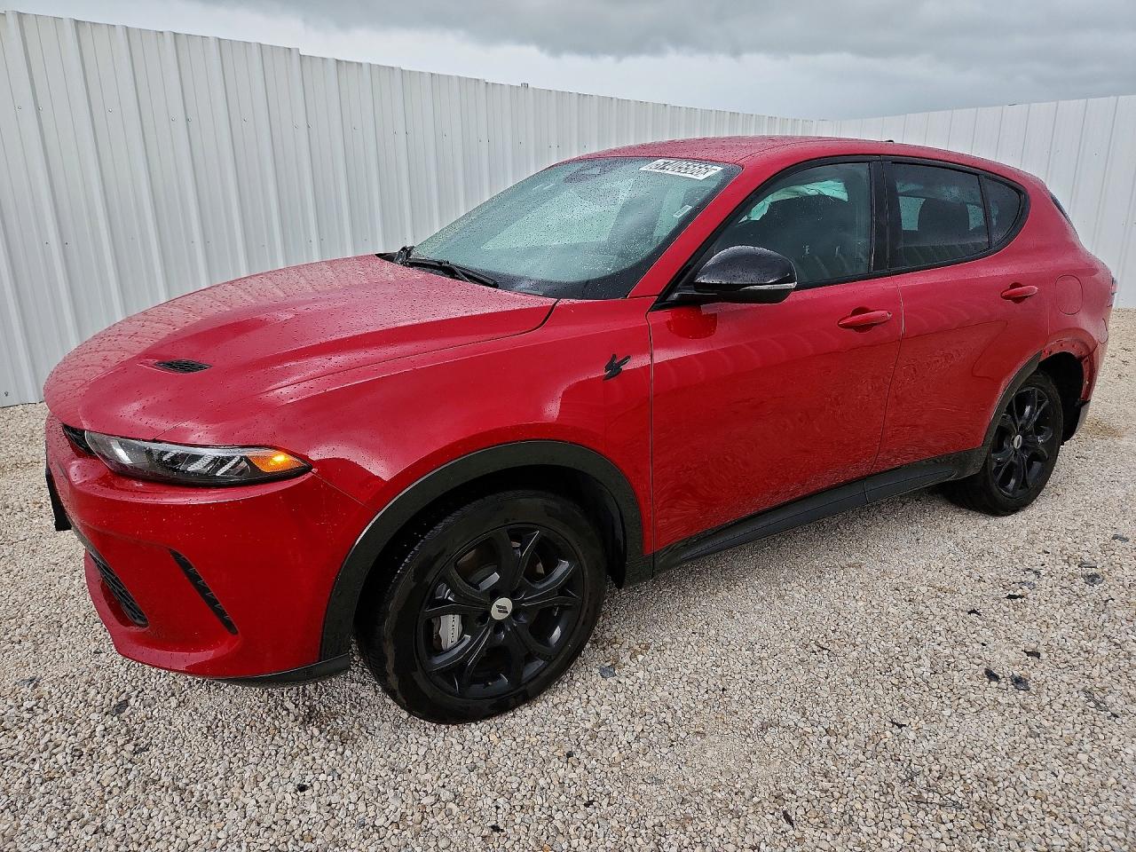 2024 Dodge Hornet R/T, VIN ZACPDFCW3R3A32459 — Бок