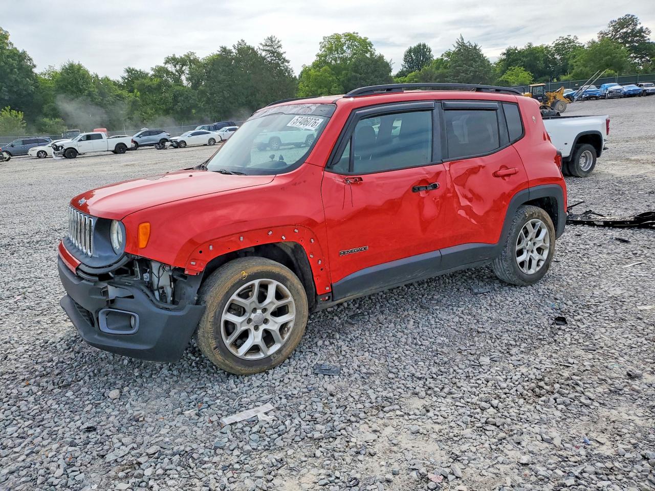 2015 Jeep Renegade Latitude, VIN ZACCJABT5FPB27904 — Side