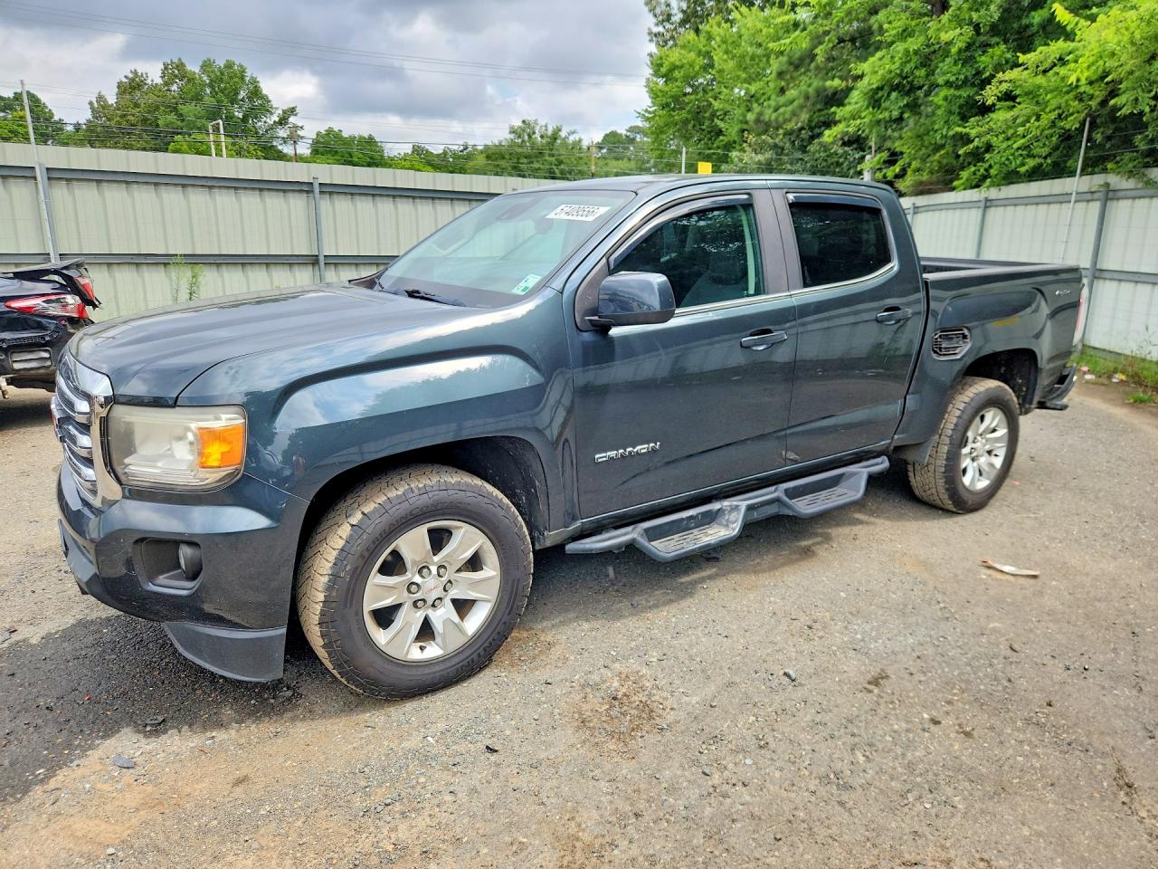 2018 GMC Canyon 4WD All Terrain, VIN 1GTG6CEN0J1248294 — Rear end