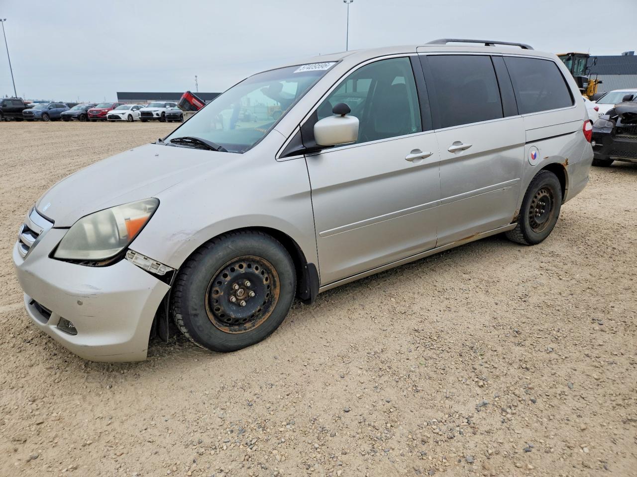 2005 Honda Odyssey Touring, VIN 5FNRL38875B500515 — Side