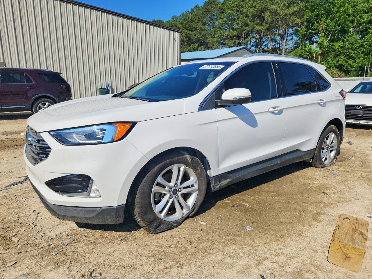 2019 Ford Edge SEL, VIN 2FMPK3J96KBC32753 — Front end