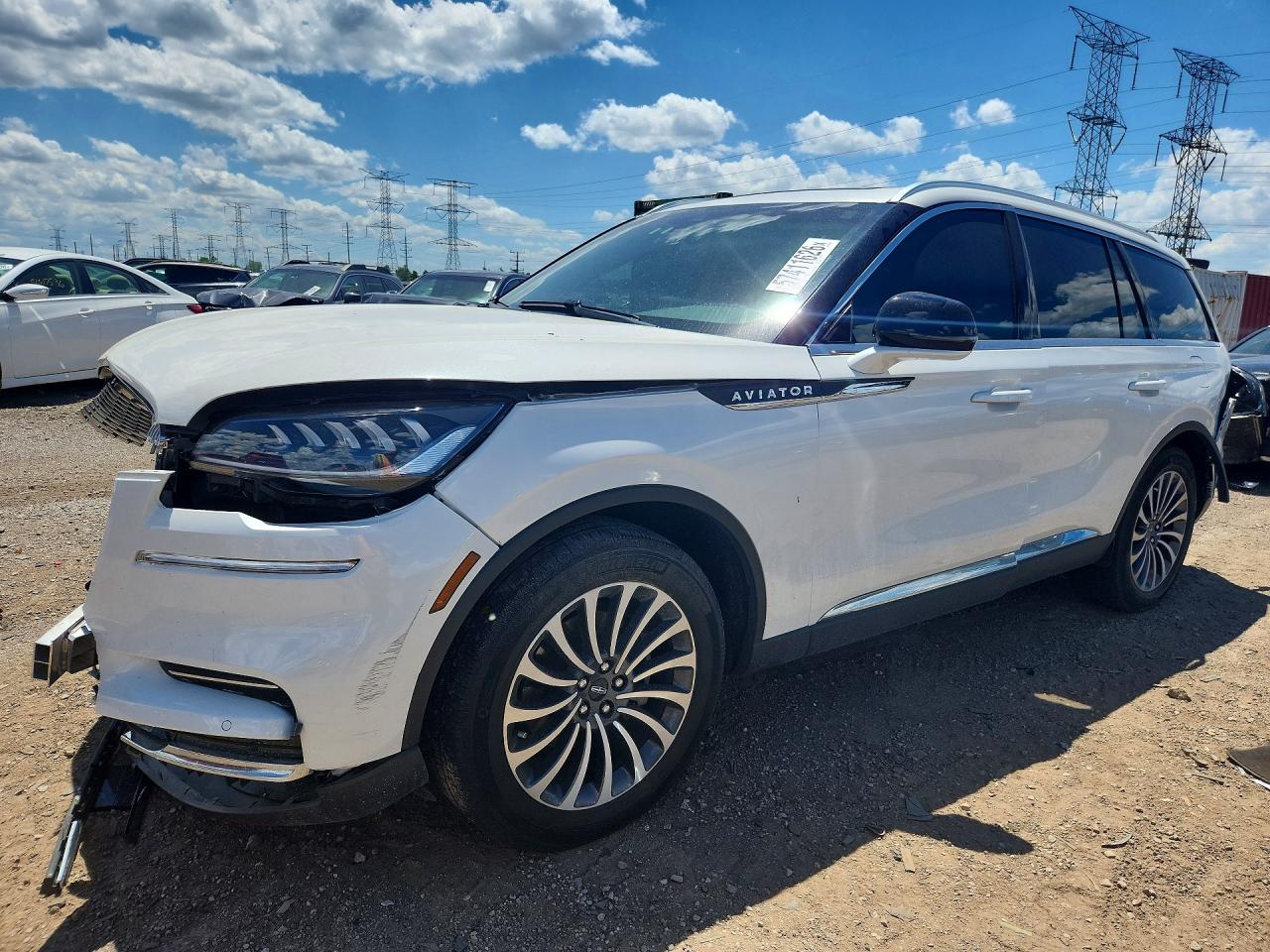 2023 Lincoln Aviator Standard, VIN 5LM5J6XC6PGL01985 — Side