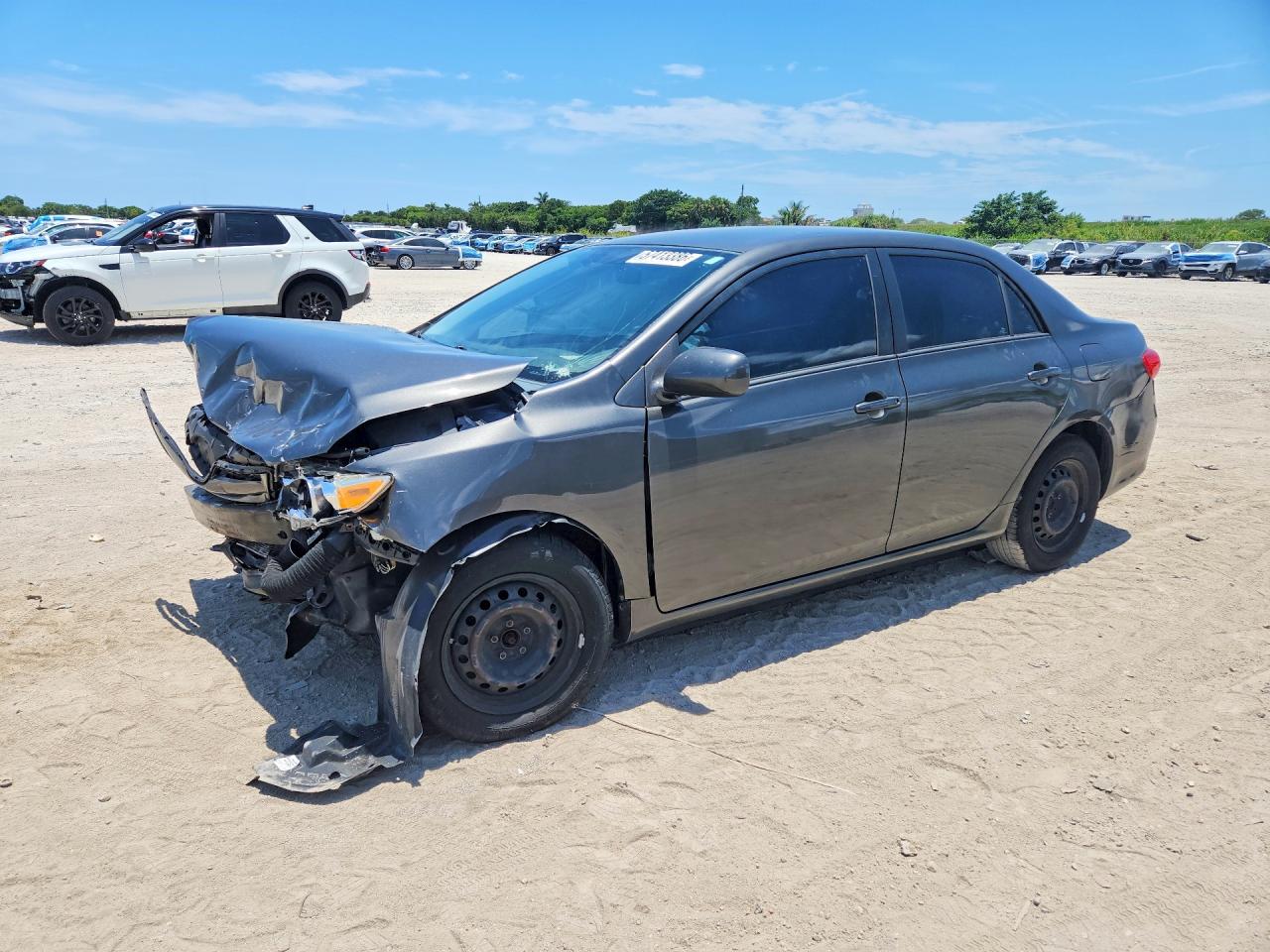2011 Toyota Corolla LE, VIN 2T1BU4EE2BC594513 — Front end