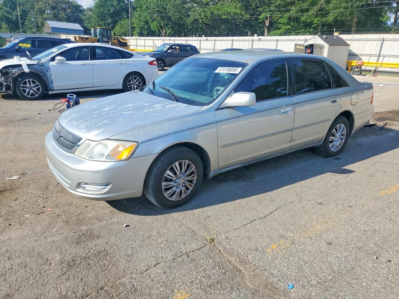 2001 Toyota Avalon XLS, VIN 4T1BF28B91U116506 — Engine fire