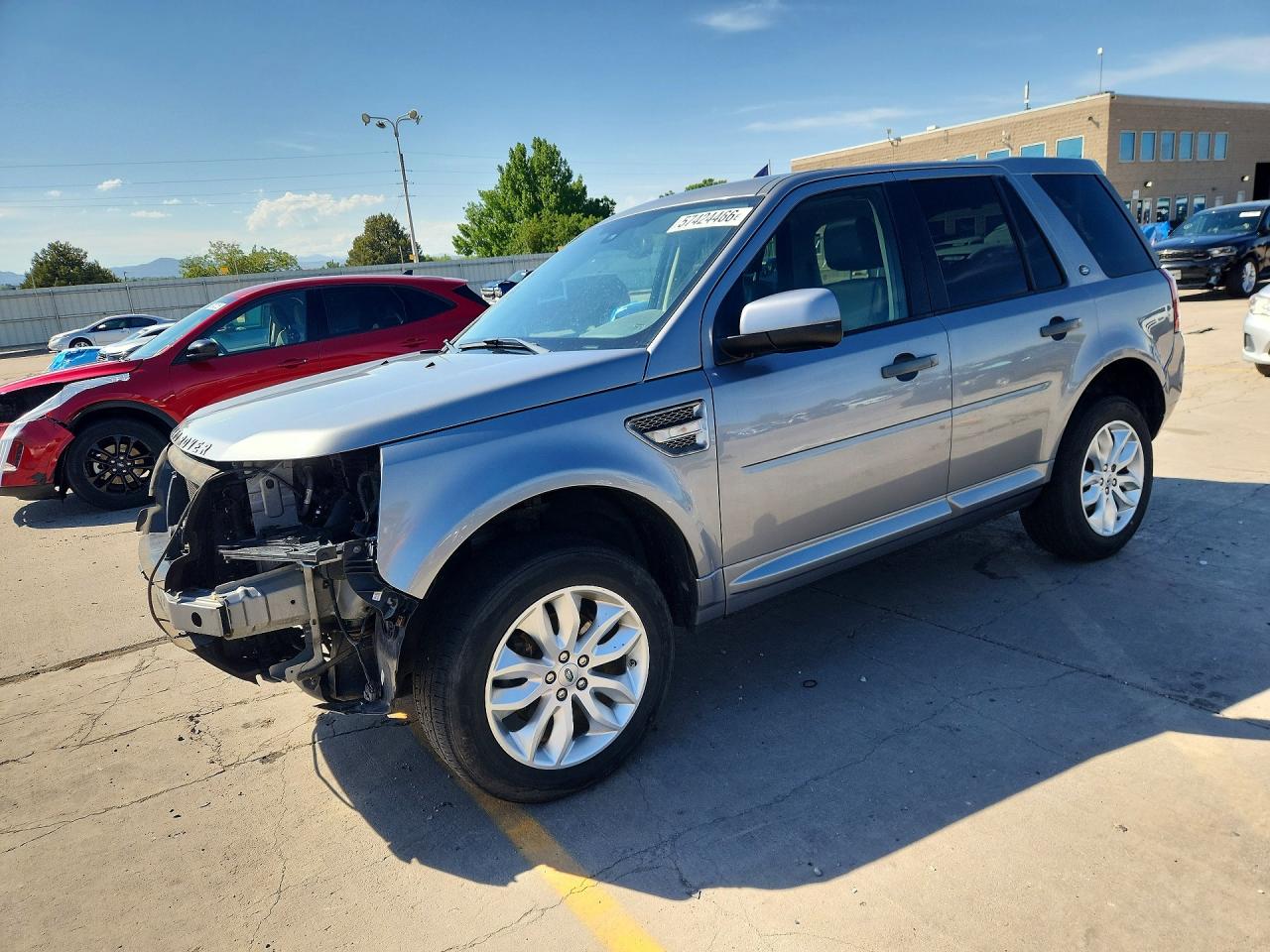 2011 Land Rover LR2 HSE Lux, VIN SALFT2BN6BH265735 — Front end