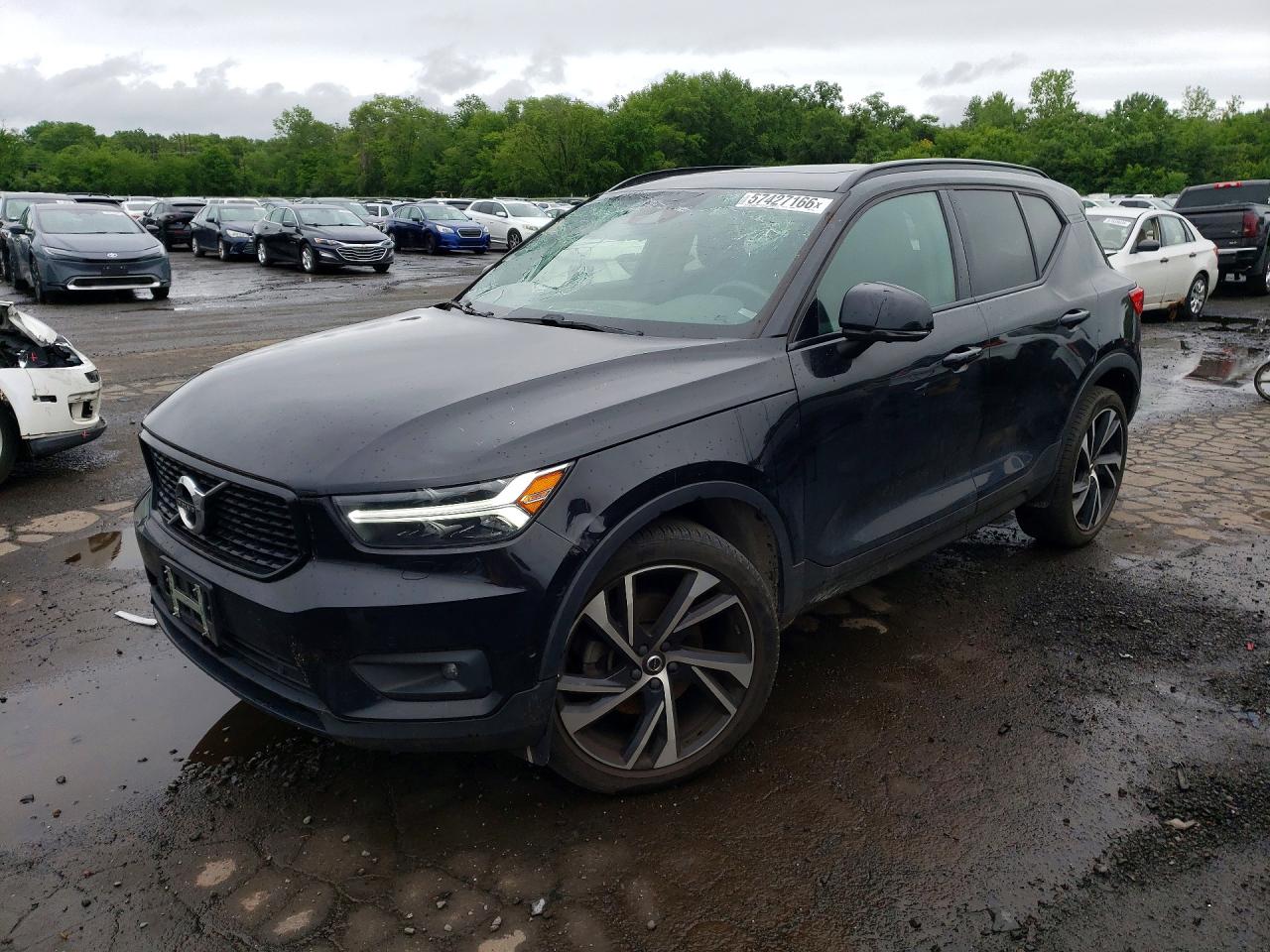2020 Volvo XC40 R-Design, VIN YV4162UMXL2237290 — Крыша