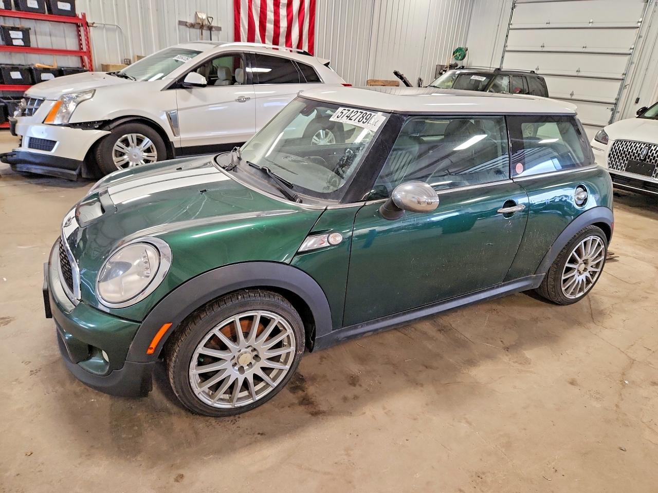 2012 MINI Hardtop S, VIN WMWSV3C5XCTY29855 — Side