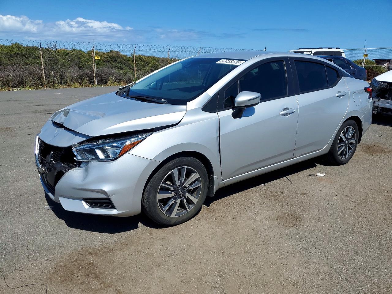 2021 Nissan Versa SV, VIN 3N1CN8EV3ML923800 — Front end