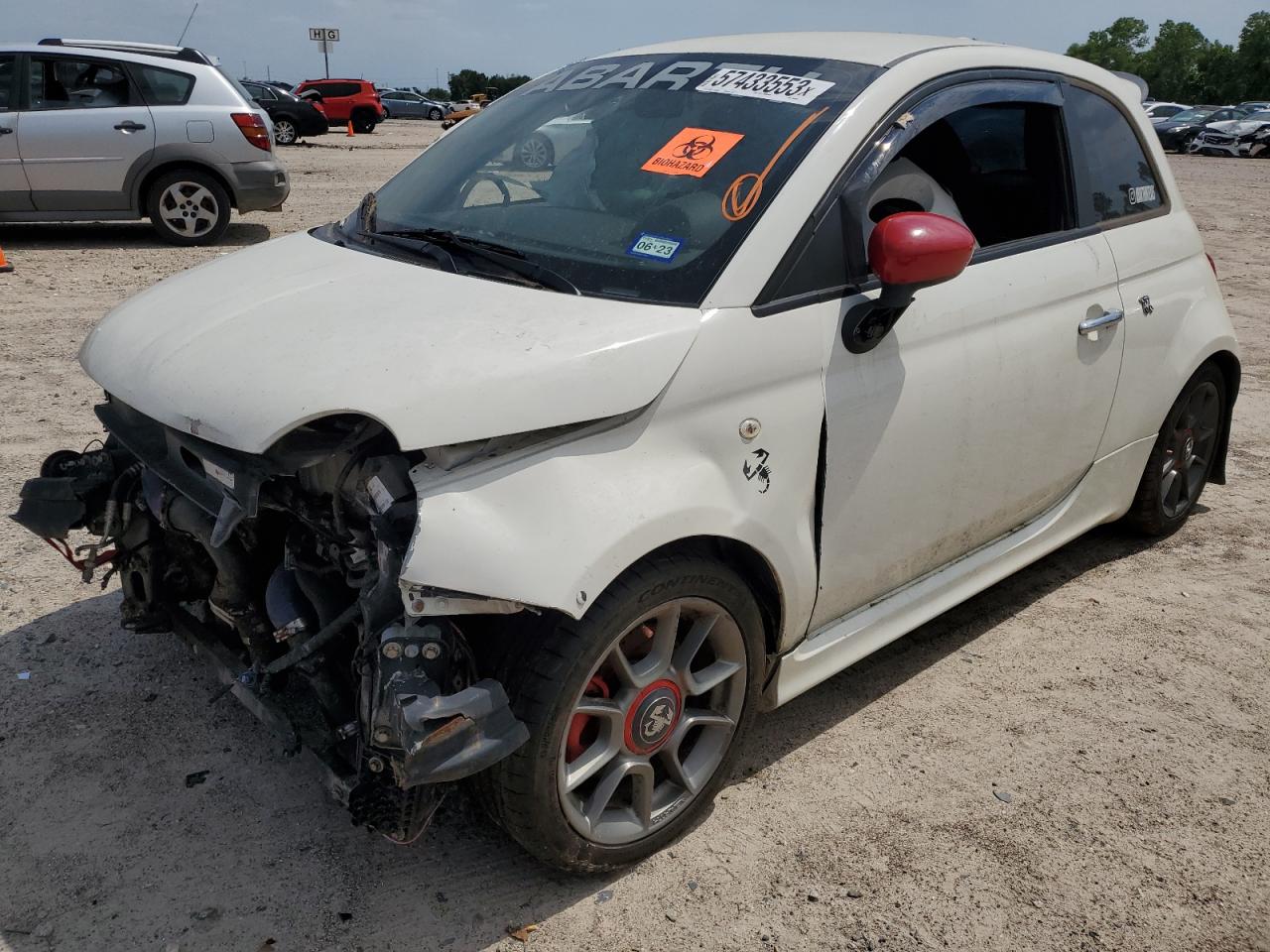 2012 FIAT 500 Abarth, VIN 3C3CFFFH1CT185926 — Бок