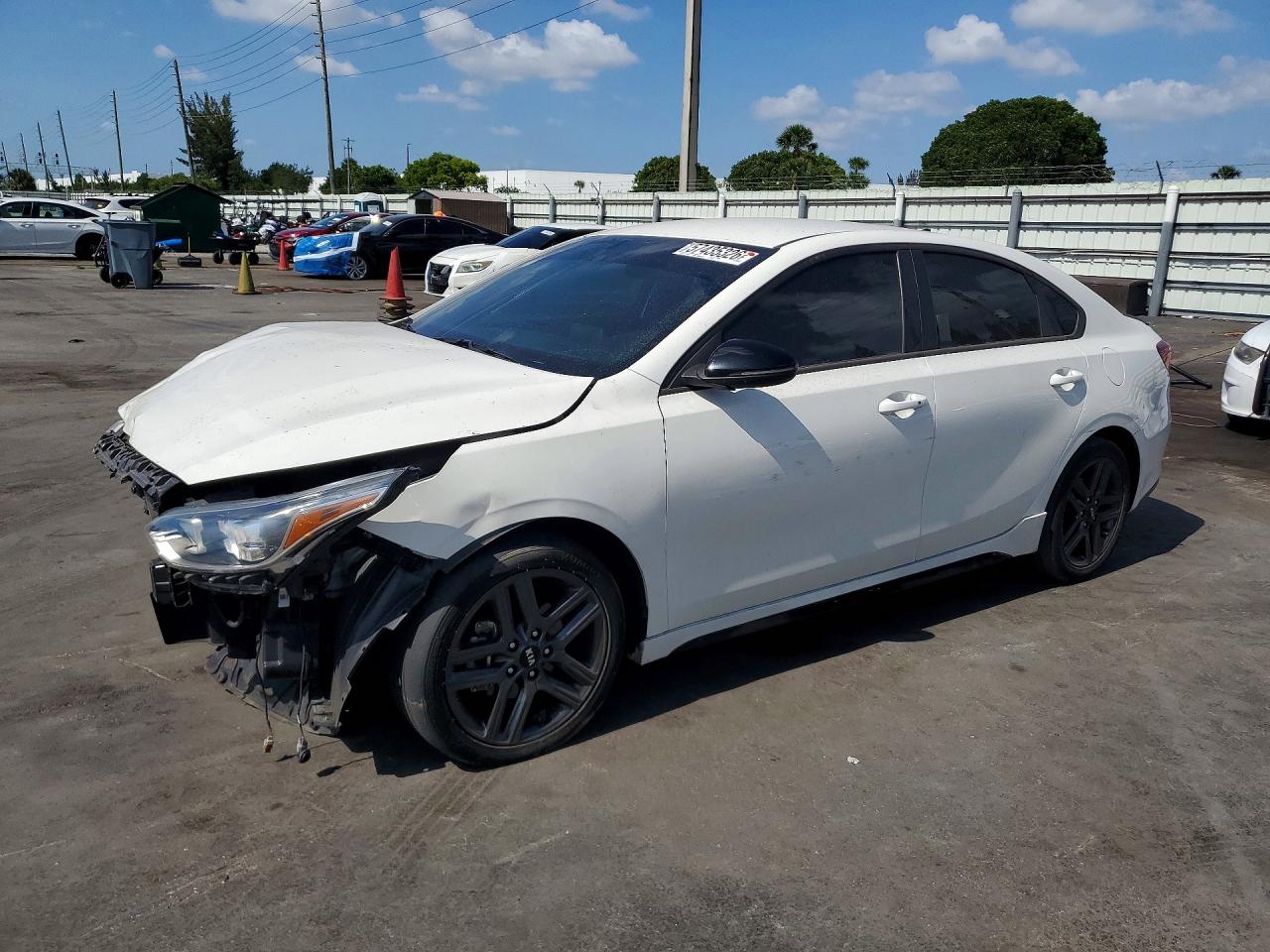 2021 Kia Forte GT-Line, VIN 3KPF34AD7ME265036 — Front end