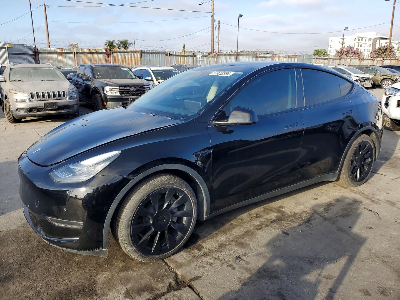 2021 Tesla Model Y Long Range, VIN 5YJYGAEE9MF137910 — Auction photo