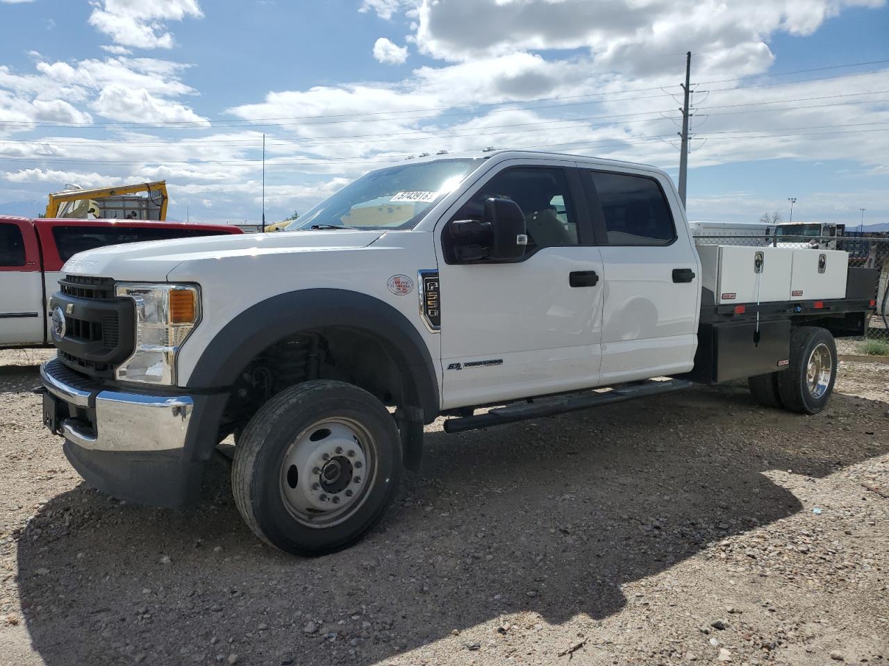 2022 Ford F-550 XL, VIN 1FD0W5HT8NEE92356 — Side