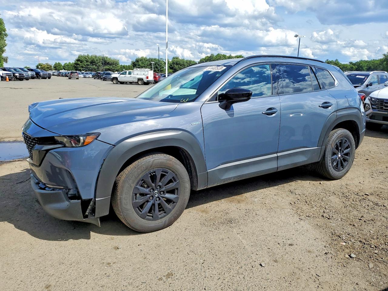 2025 Mazda CX-50 Hybrid Premium Package, VIN 7MMVAADW4SN108750 — Front end