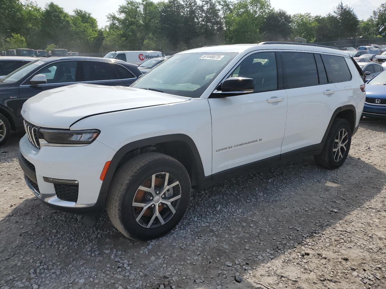 2025 Jeep Grand Cherokee Limited, VIN 1C4RJKBG3S8646504 — Rear end
