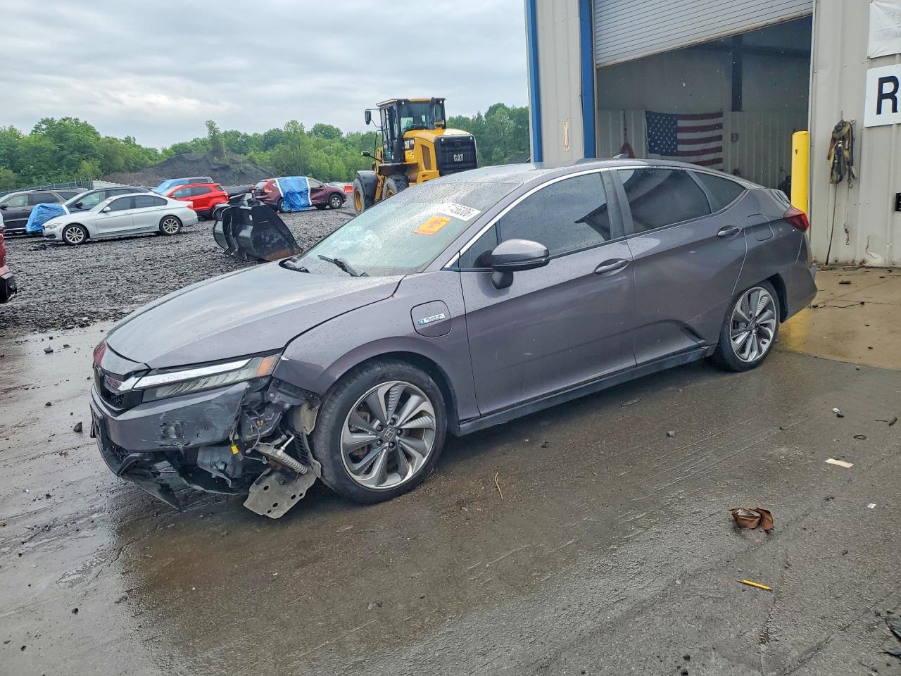 2019 Honda Clarity, VIN JHMZC5F16KC000340 — Front end