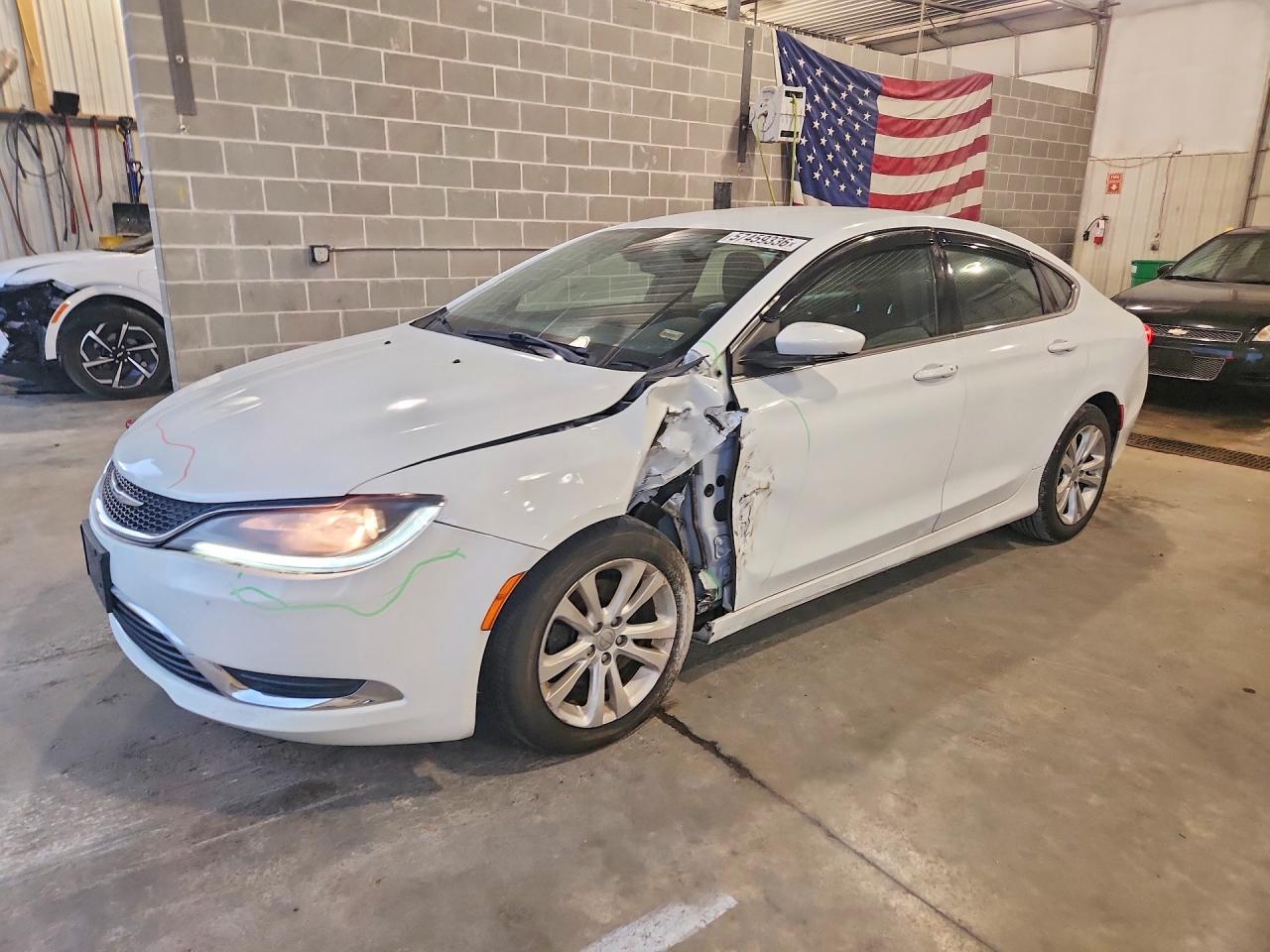 2015 Chrysler 200 Limited, VIN 1C3CCCAB0FN569081 — Front end