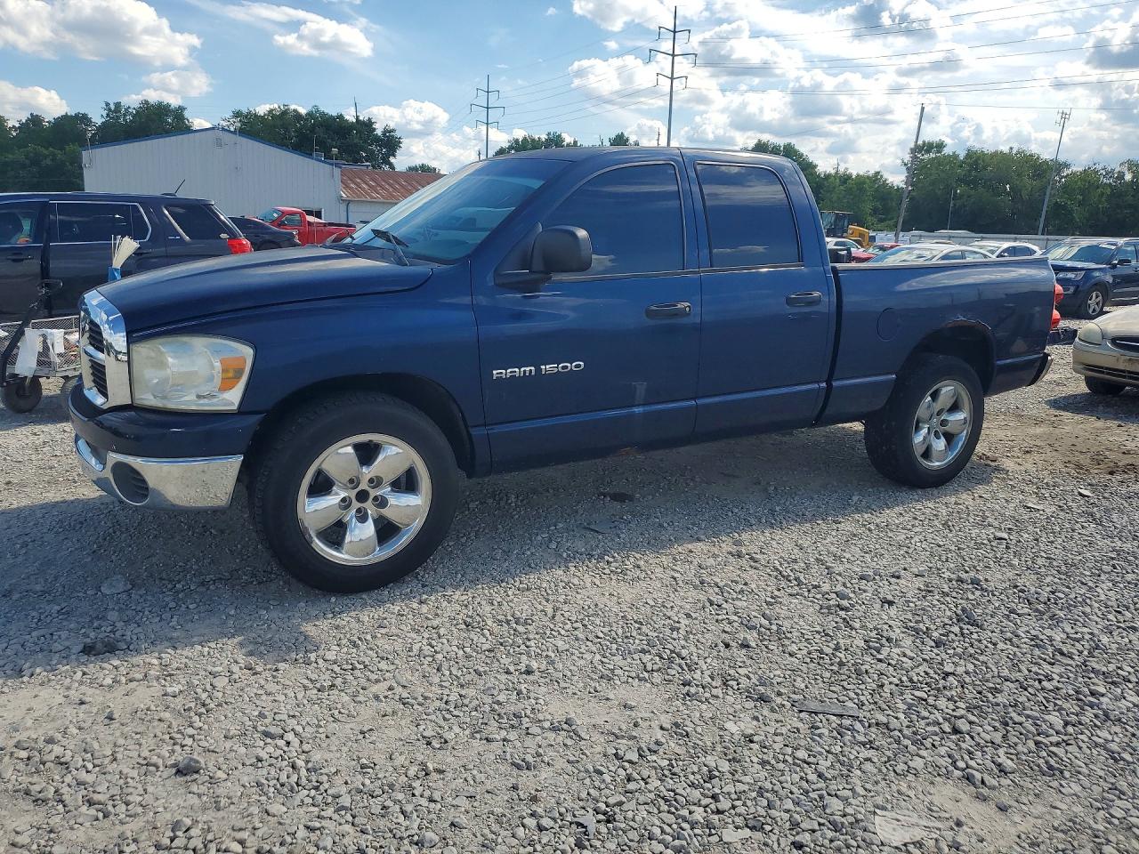 2007 Dodge 1500 SLT, VIN 1D7HA18P87J531660 — Перед