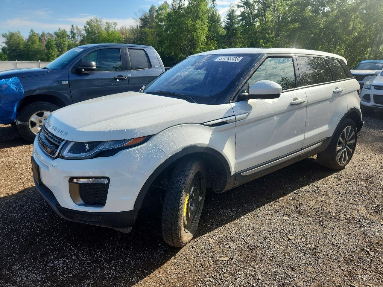 2017 Land Rover Range Rover Evoque HSE, VIN SALVR2BG3HH237556 — Rear end